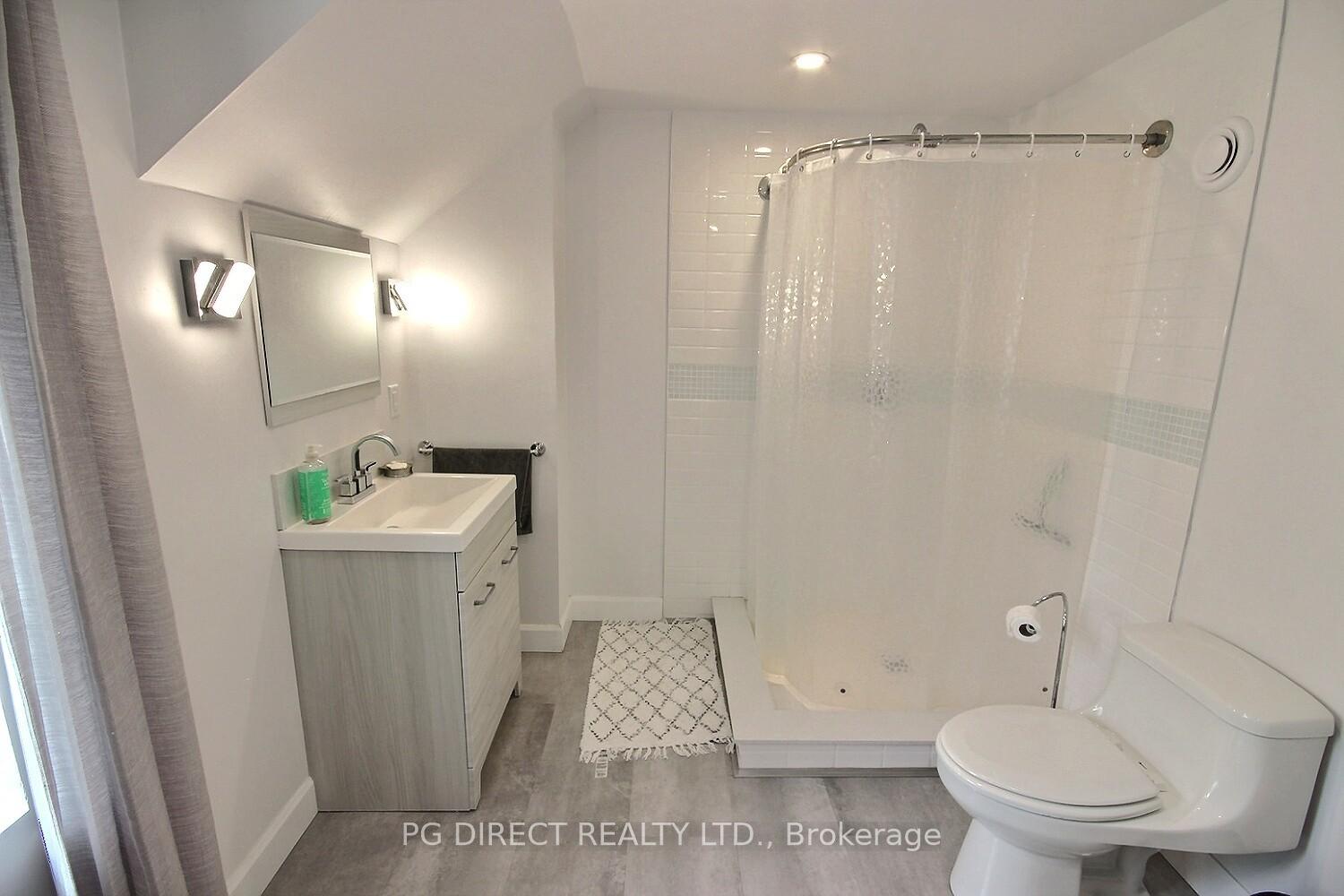 Photo 11 of 285 County Road 8, Prince Edward County, Hallowell Ward — HOMEH