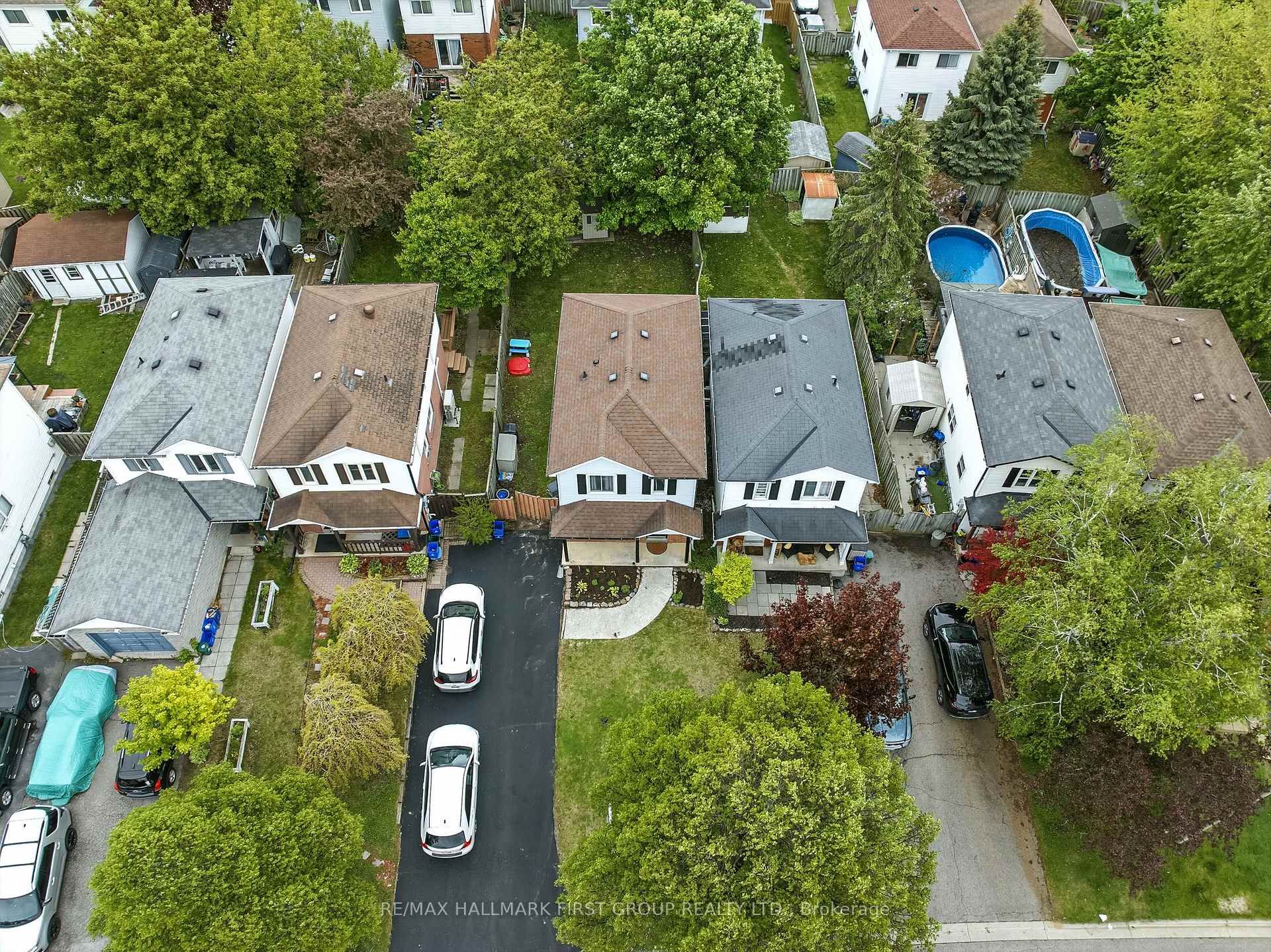 Photo 4 of 346 Trailridge Crescent, Oshawa, Pinecrest — HOMEH