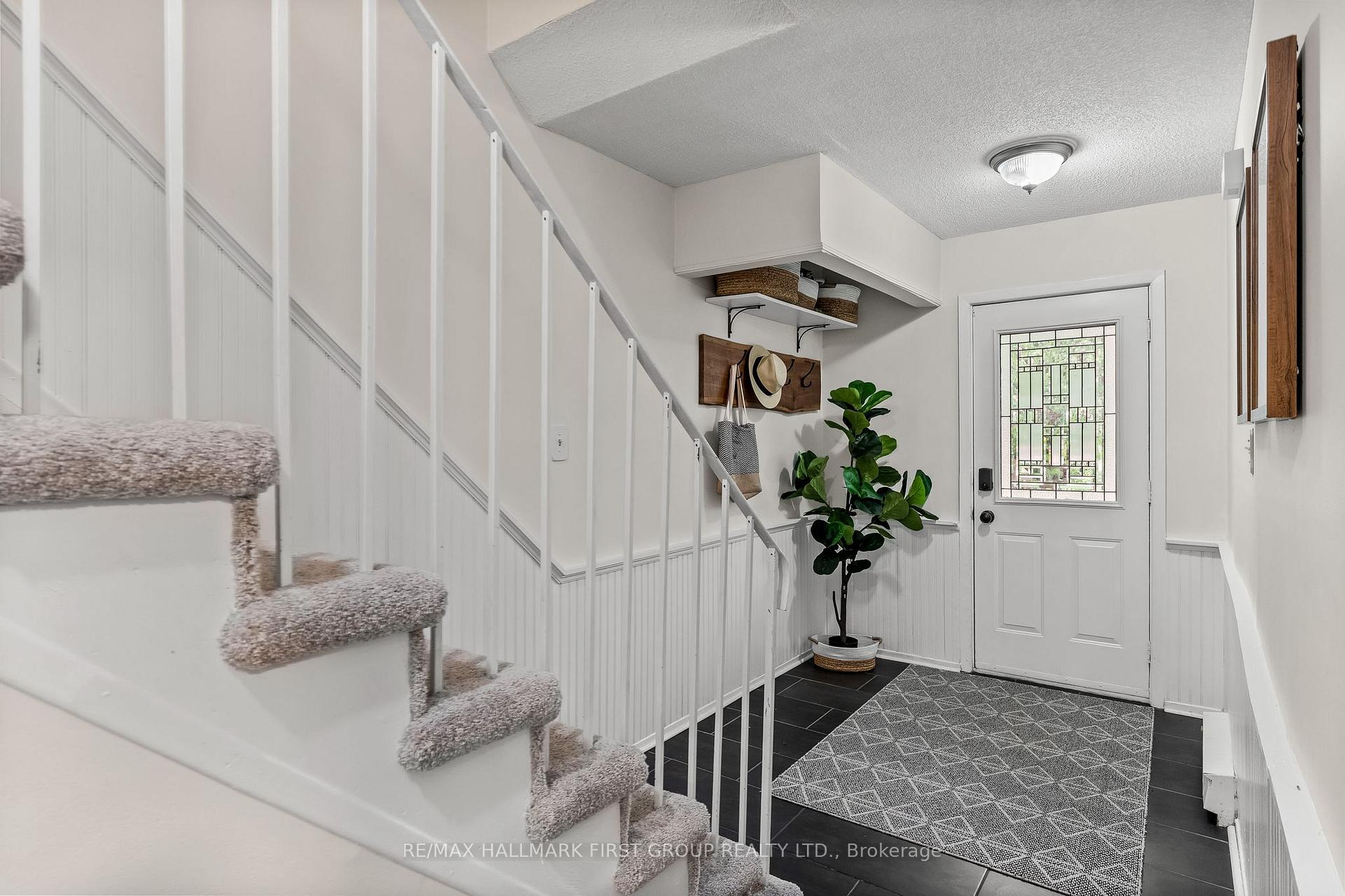 Photo 8 of 346 Trailridge Crescent, Oshawa, Pinecrest — HOMEH