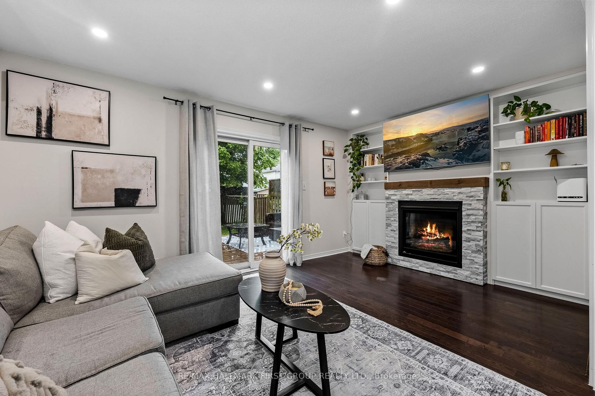 Photo 12 of 346 Trailridge Crescent, Oshawa, Pinecrest — HOMEH