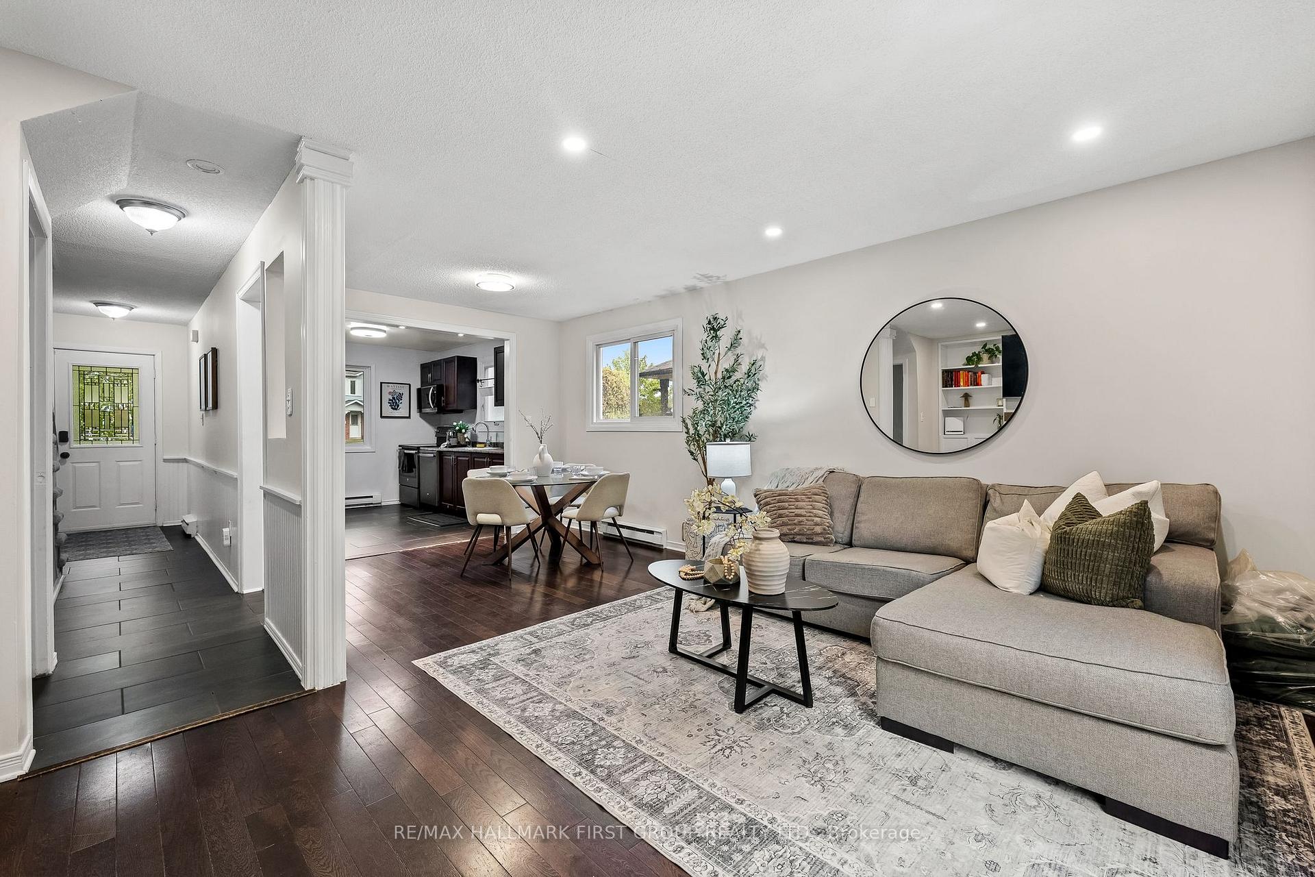 Photo 13 of 346 Trailridge Crescent, Oshawa, Pinecrest — HOMEH