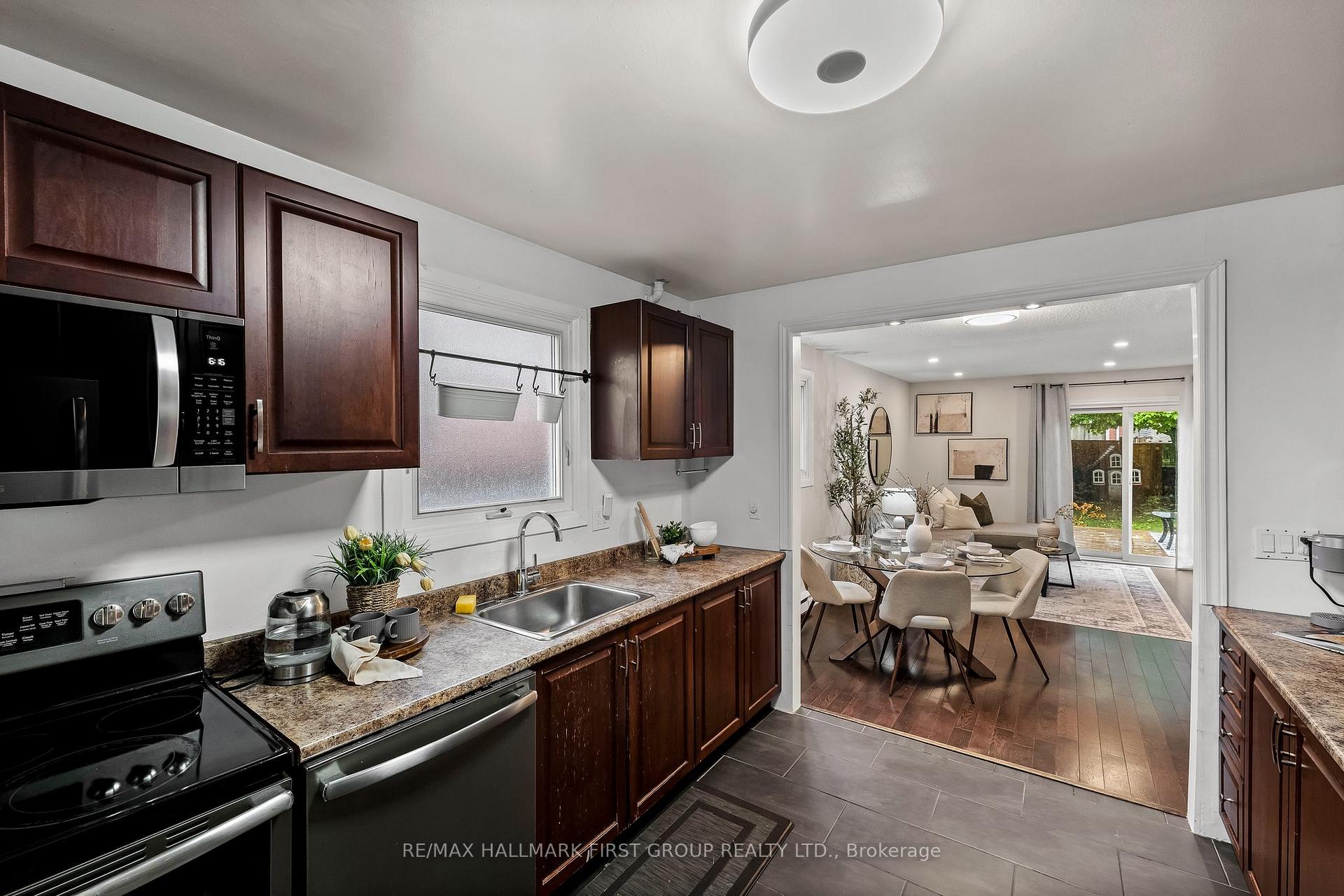 Photo 18 of 346 Trailridge Crescent, Oshawa, Pinecrest — HOMEH