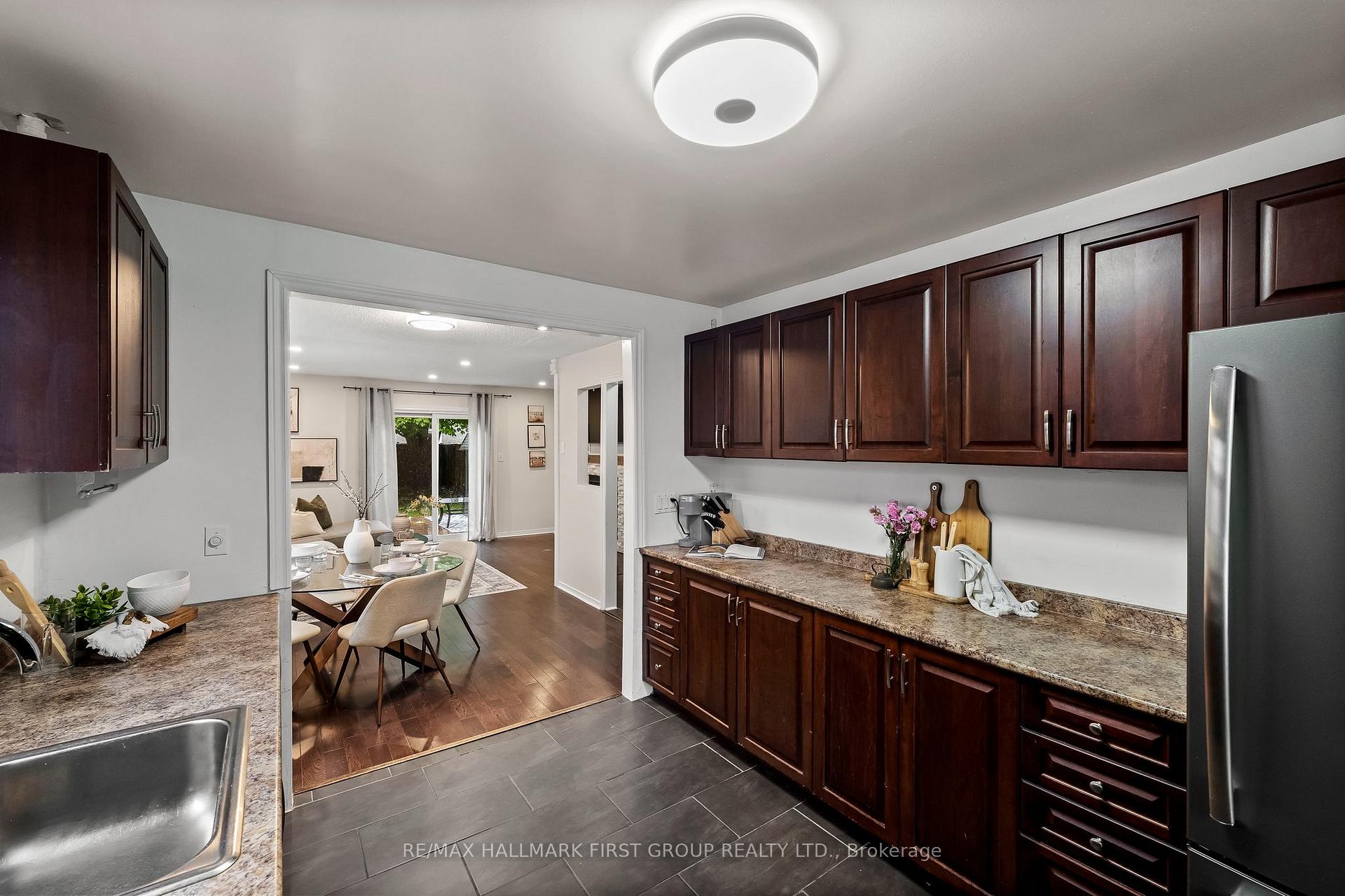 Photo 20 of 346 Trailridge Crescent, Oshawa, Pinecrest — HOMEH