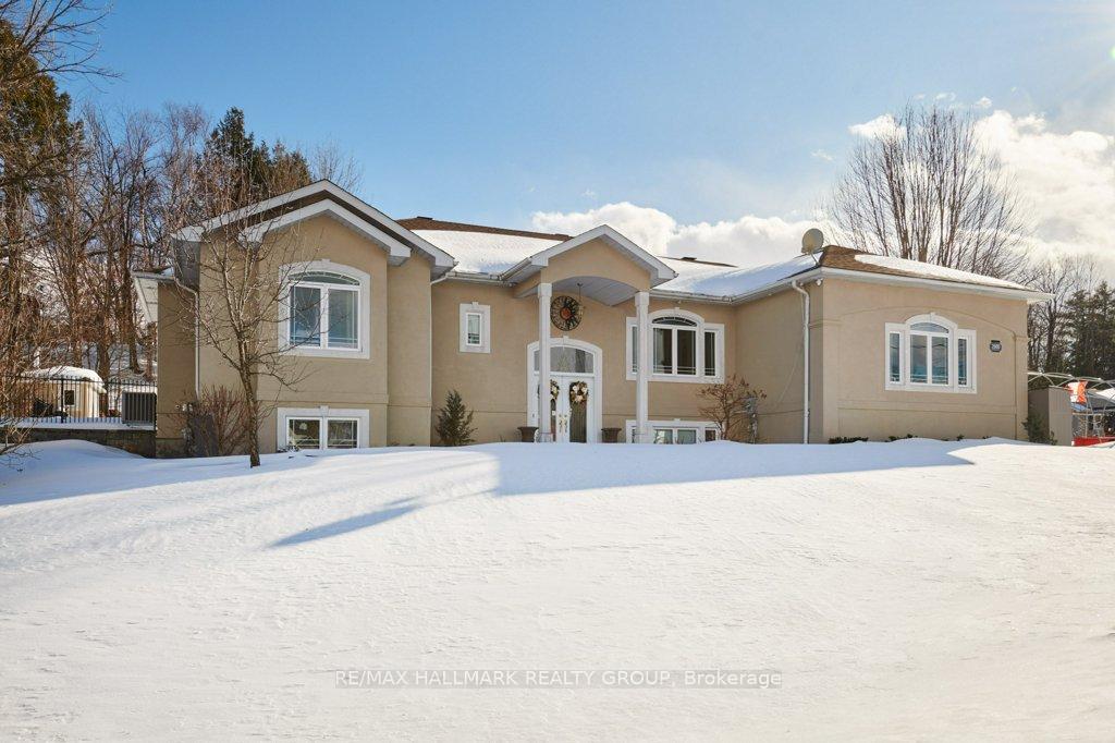 Front of 2680 Pierrette Drive