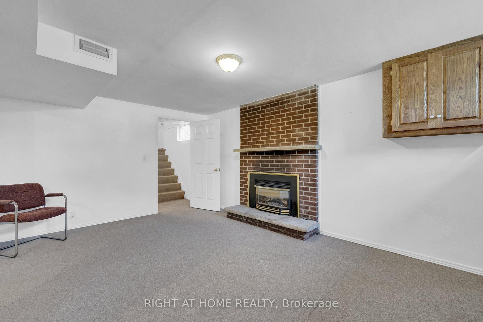 Photo 20 of 696 Victory Drive, Pickering, West Shore — HOMEH