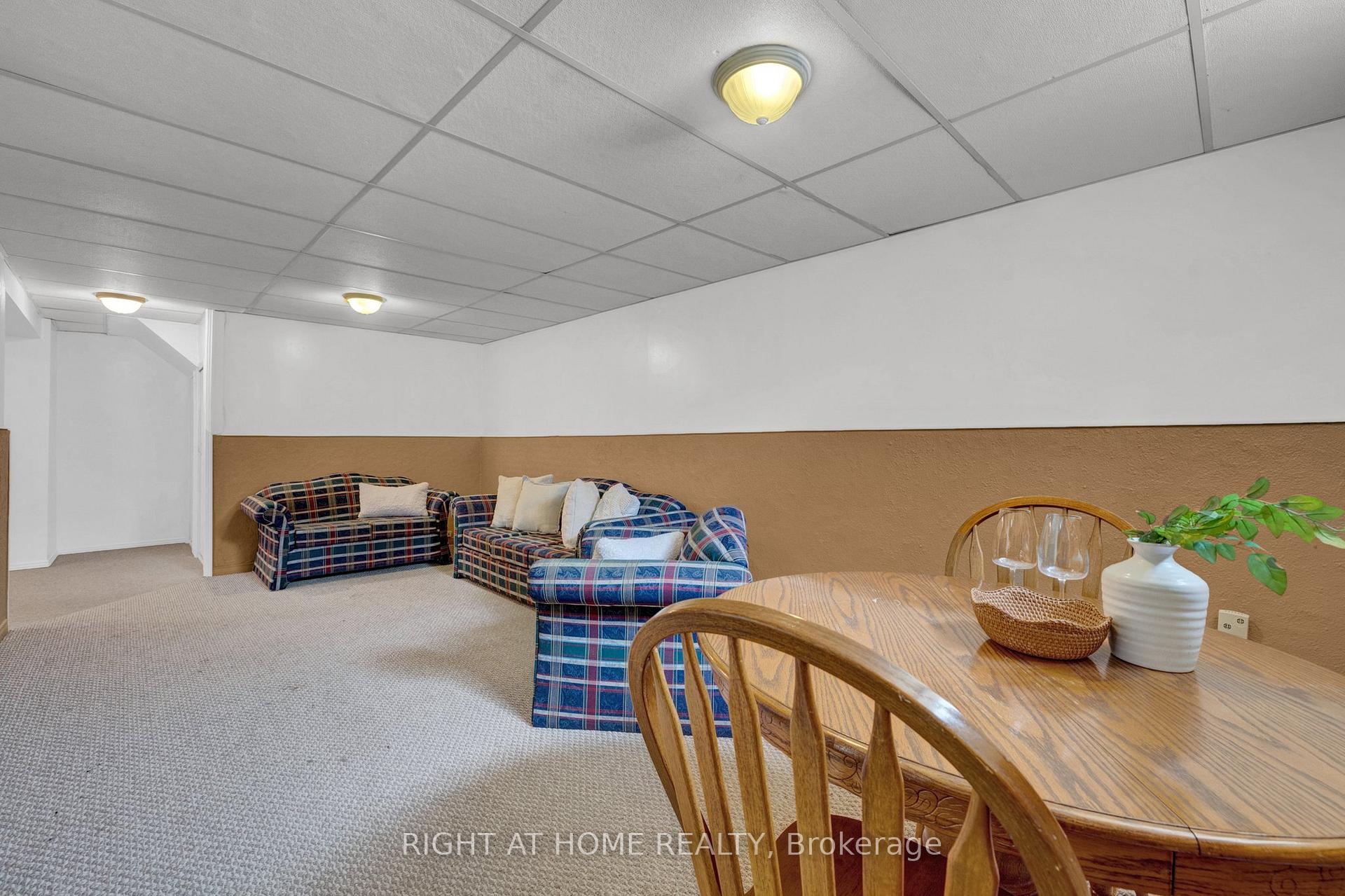 Photo 24 of 696 Victory Drive, Pickering, West Shore — HOMEH