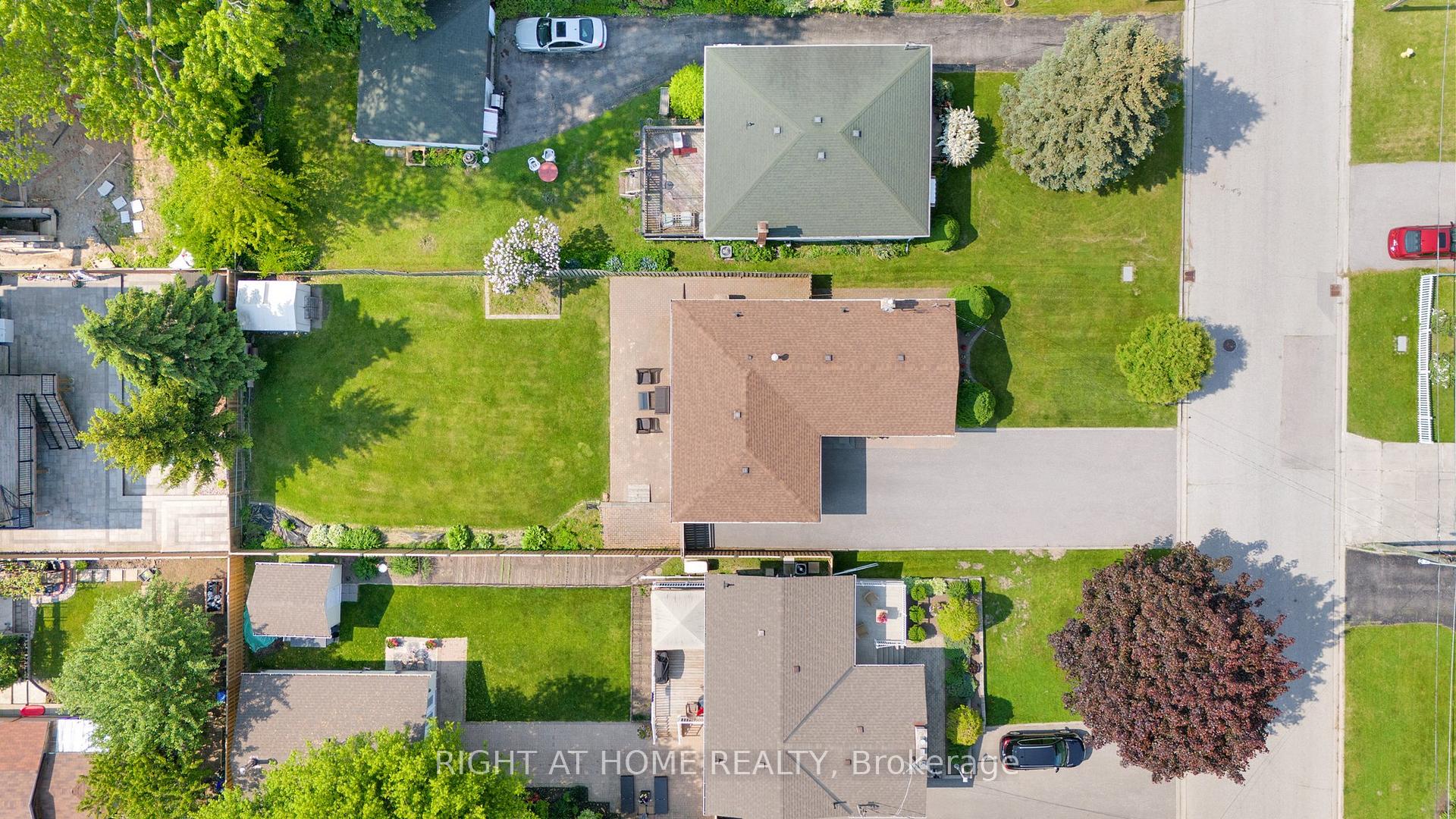 Photo 35 of 696 Victory Drive, Pickering, West Shore — HOMEH