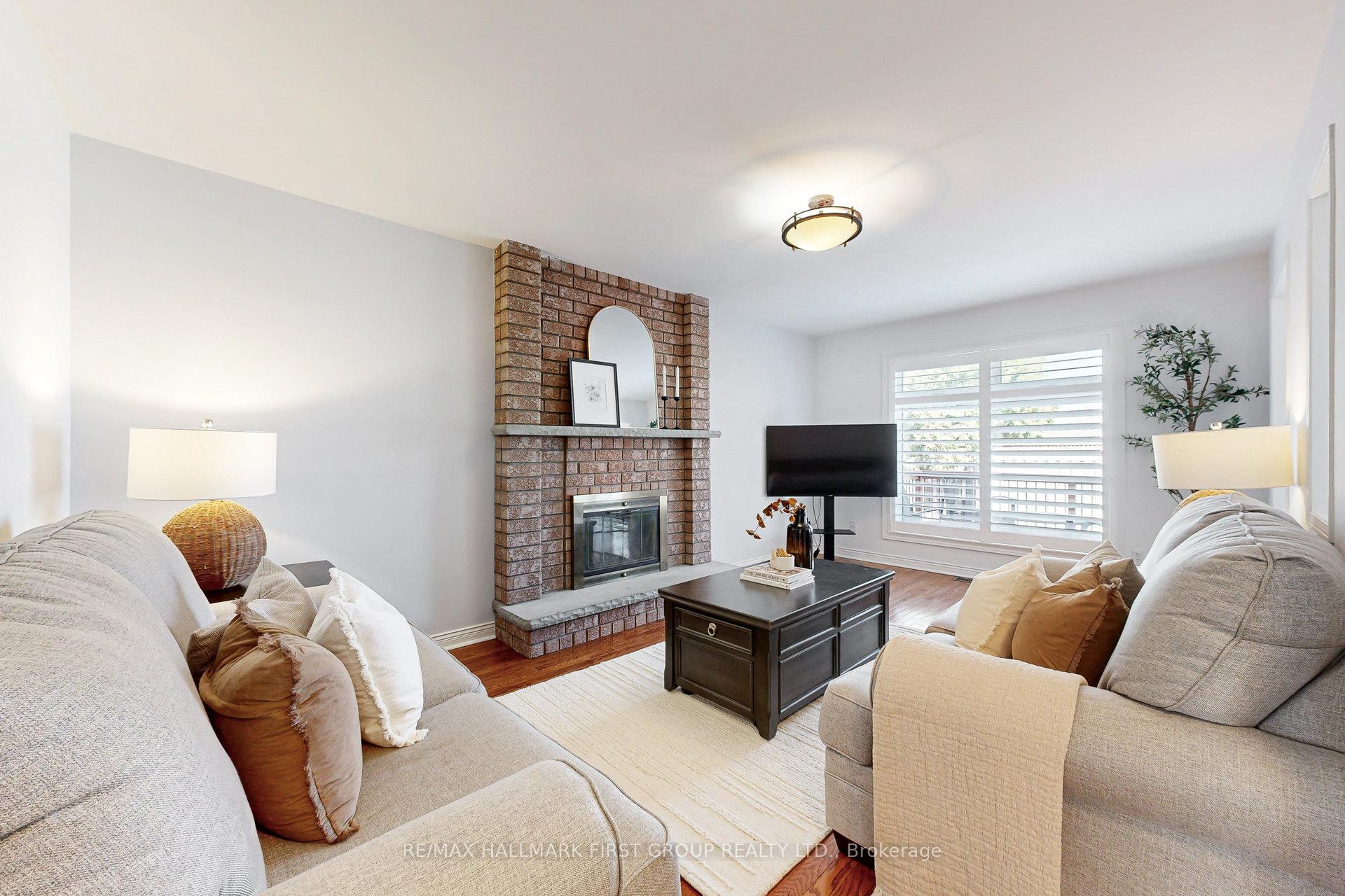 Photo 22 of 898 Darwin Drive, Pickering, Dunbarton — HOMEH