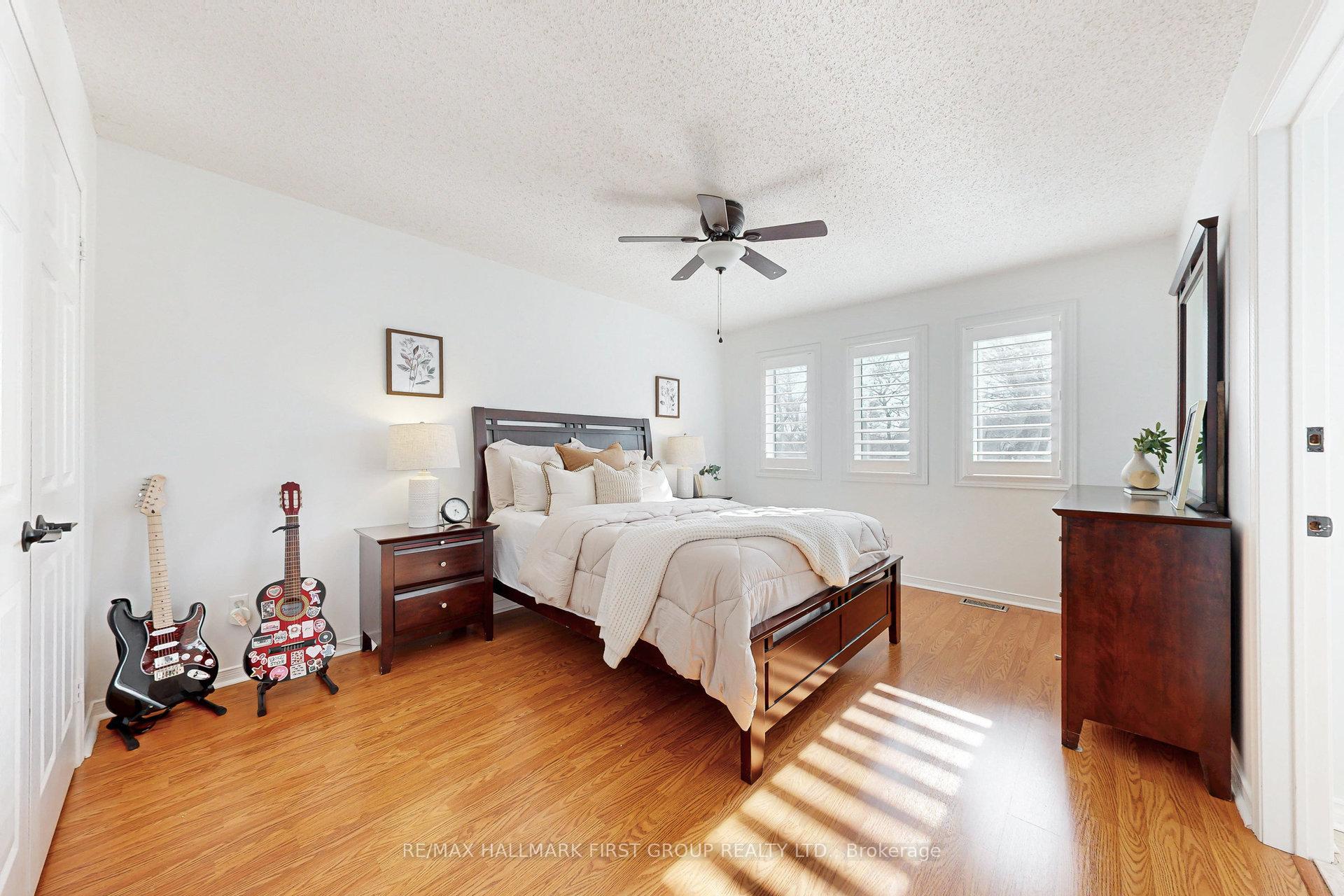 Photo 32 of 898 Darwin Drive, Pickering, Dunbarton — HOMEH