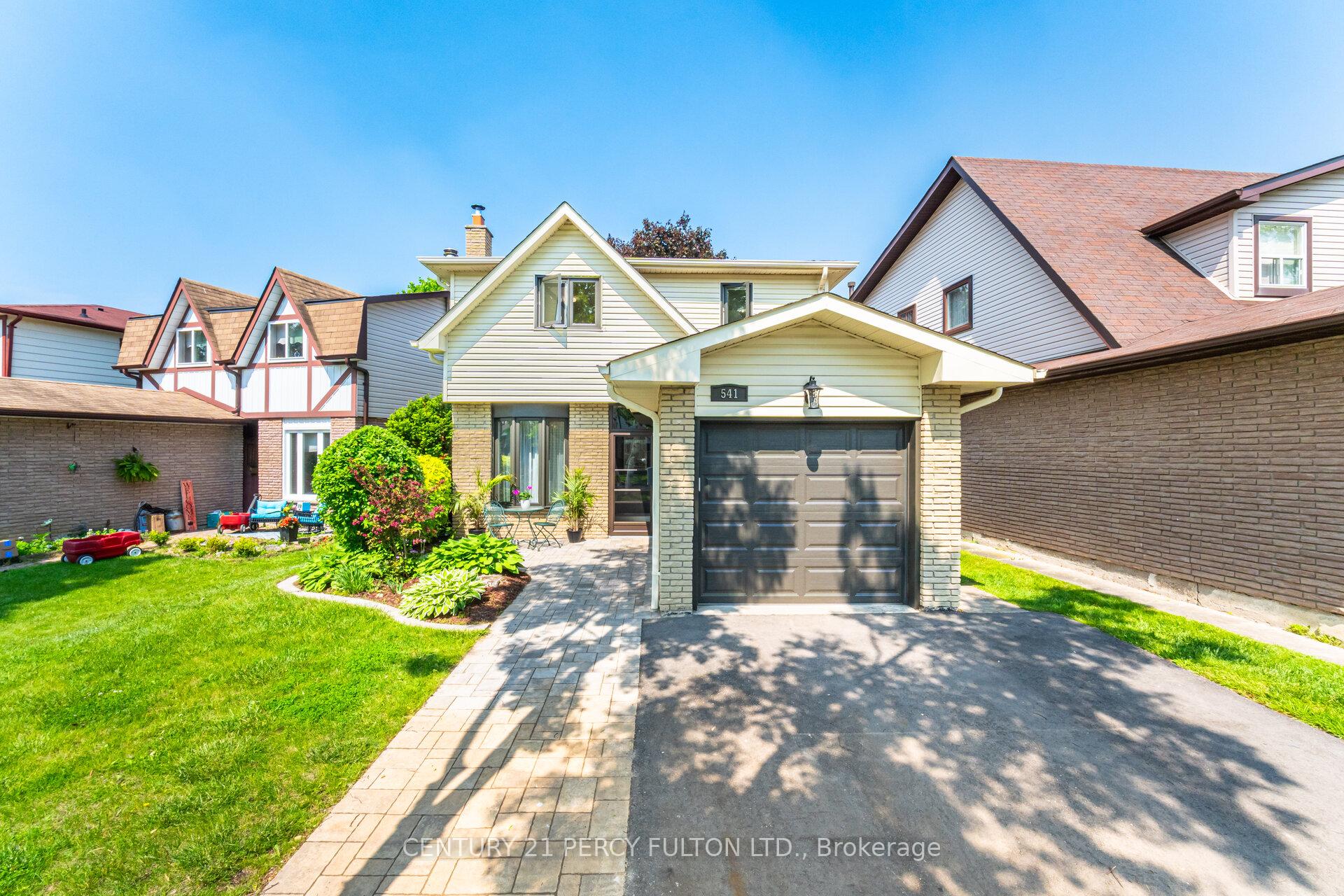 Front of 541 Creekview Circle