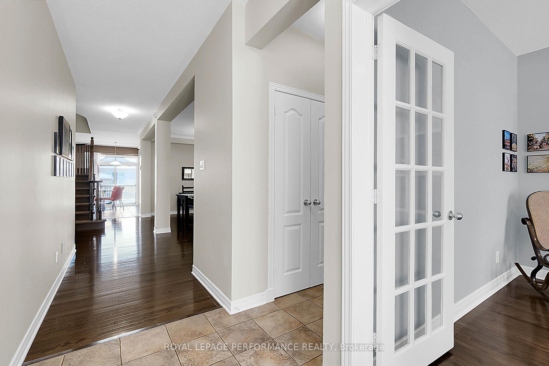 Photo 4 of 1882 Springridge Drive, Ottawa, Springridge/East Village — HOMEH