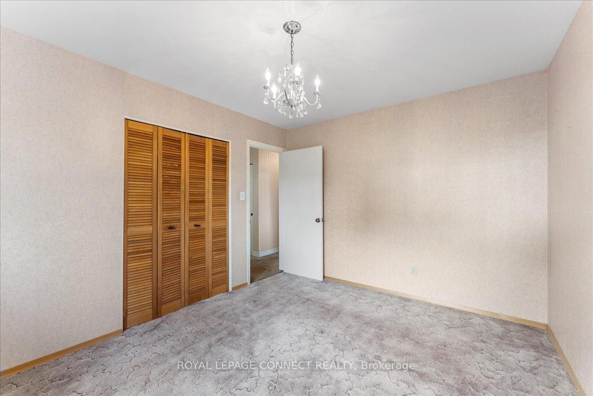 Photo 15 of 725 Hillview Crescent, Pickering, West Shore — HOMEH