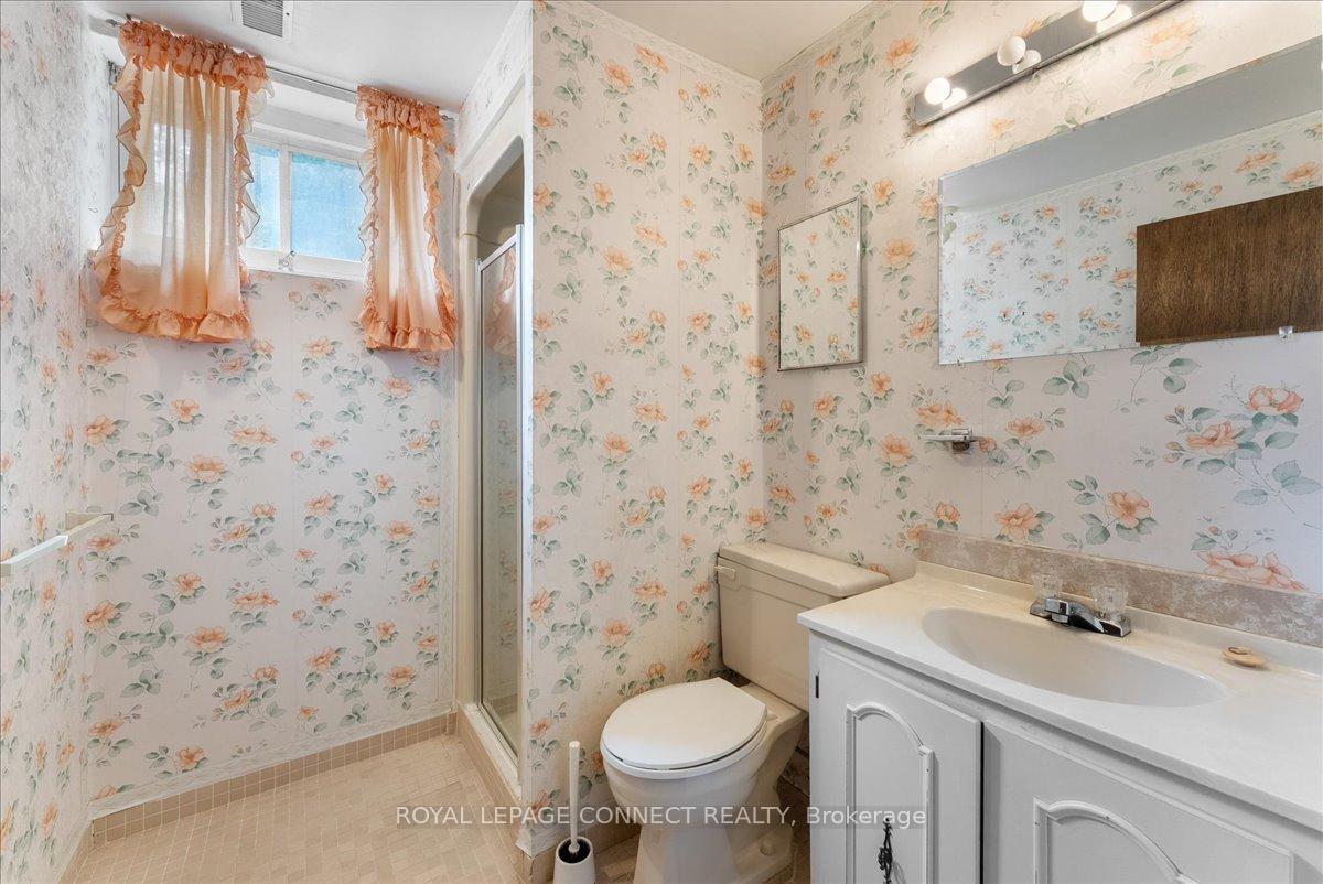 Photo 25 of 725 Hillview Crescent, Pickering, West Shore — HOMEH