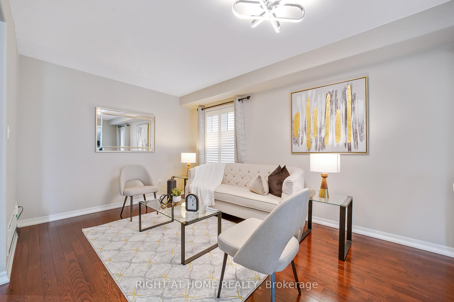 Photo 7 of 1804 Silverstone Crescent, Oshawa, Samac — HOMEH
