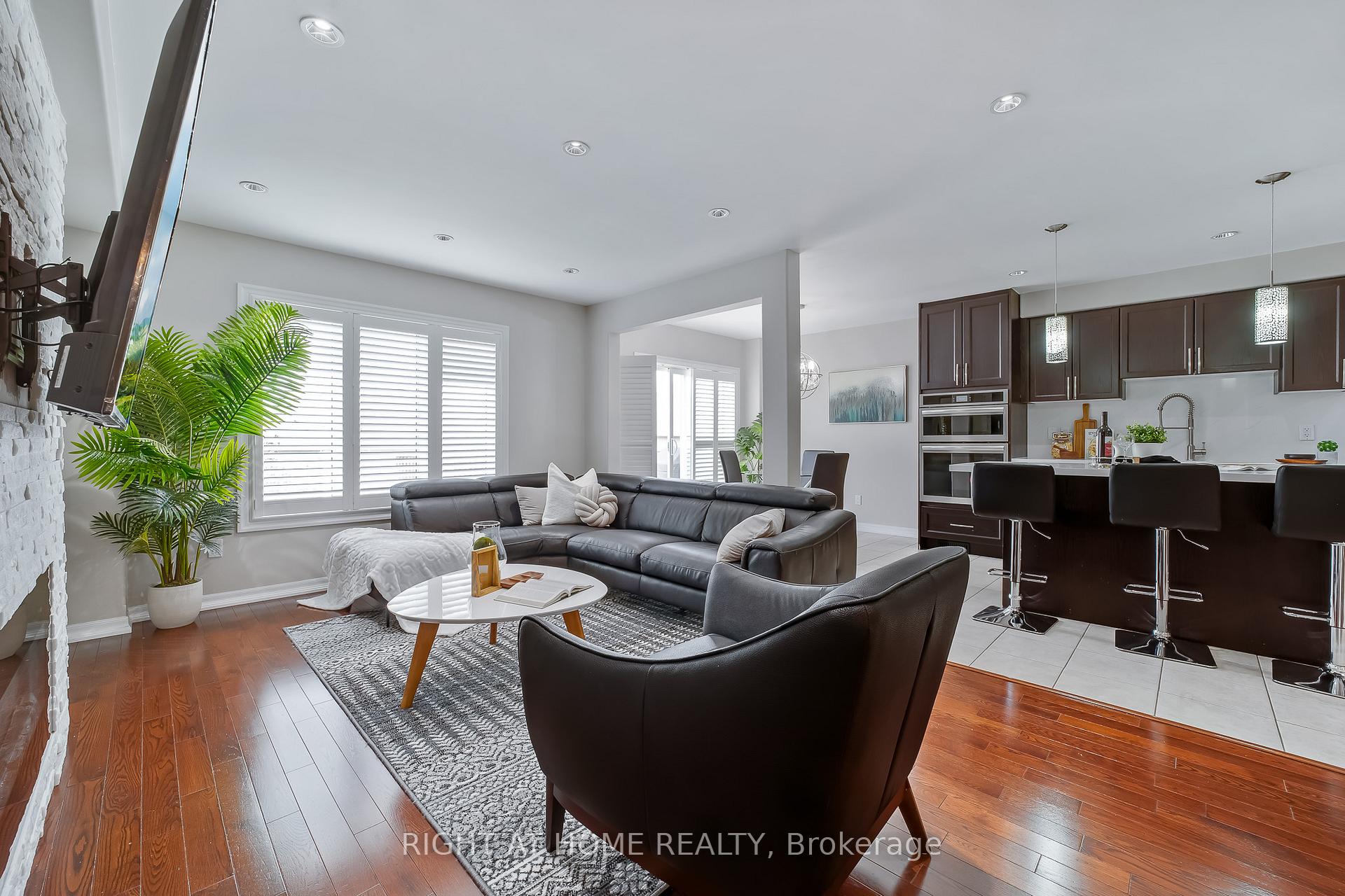 Photo 12 of 1804 Silverstone Crescent, Oshawa, Samac — HOMEH