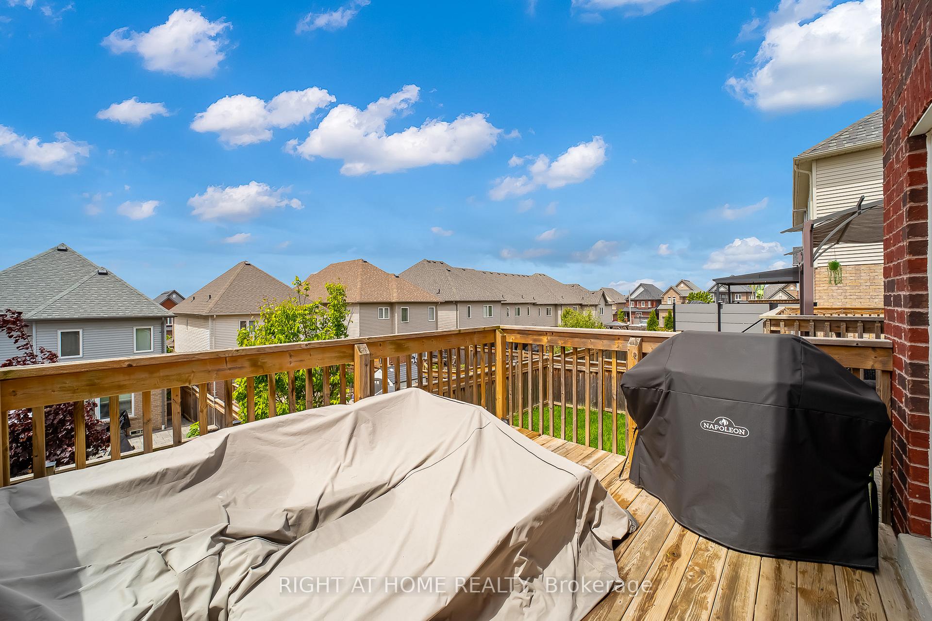 Photo 18 of 1804 Silverstone Crescent, Oshawa, Samac — HOMEH