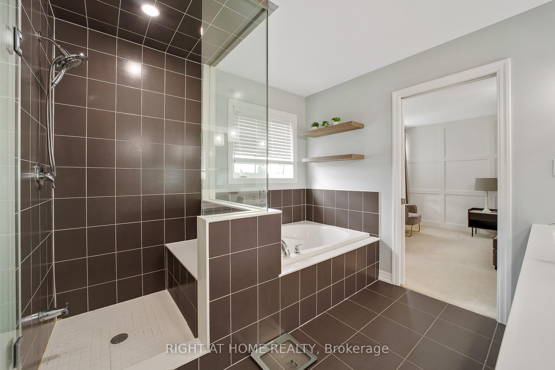 Photo 25 of 1804 Silverstone Crescent, Oshawa, Samac — HOMEH
