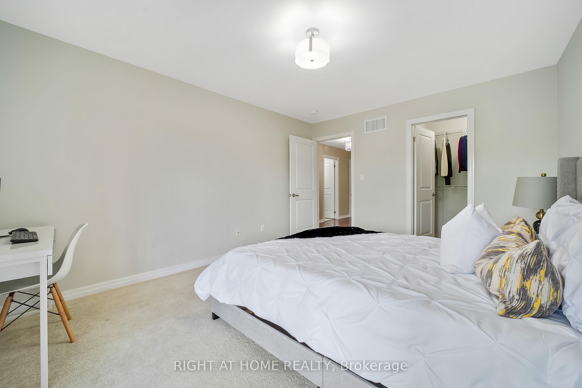 Photo 28 of 1804 Silverstone Crescent, Oshawa, Samac — HOMEH