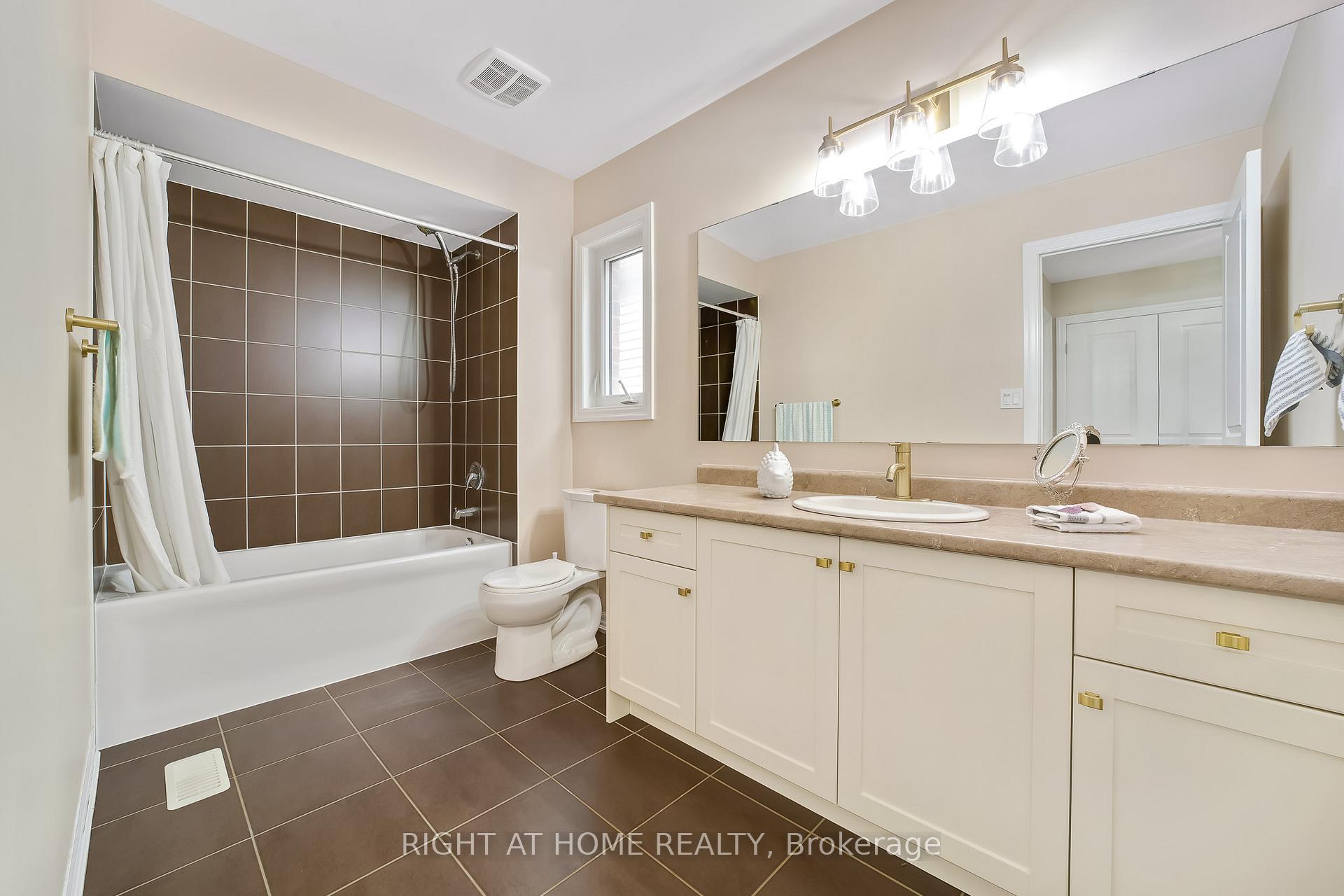 Photo 34 of 1804 Silverstone Crescent, Oshawa, Samac — HOMEH
