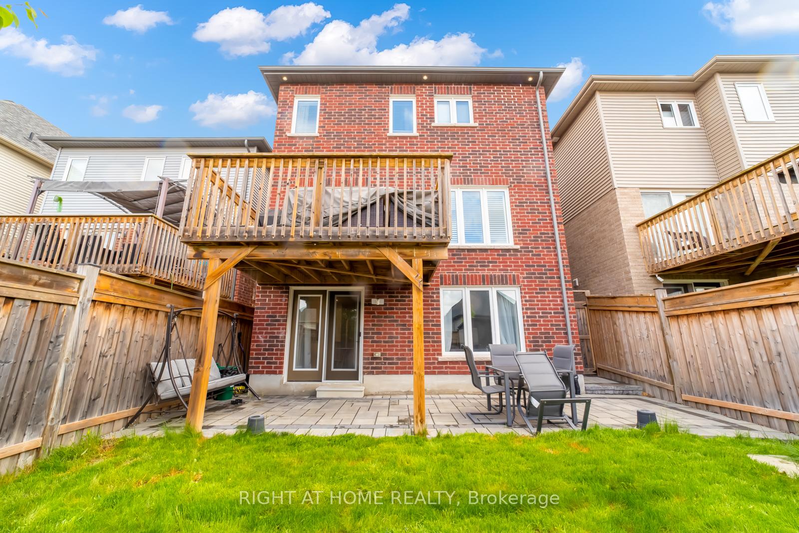Photo 47 of 1804 Silverstone Crescent, Oshawa, Samac — HOMEH