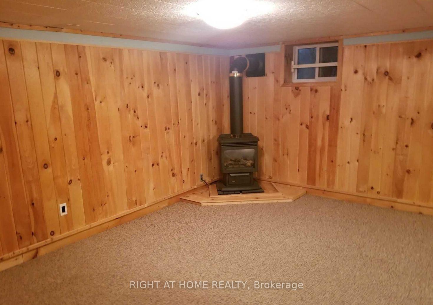 Photo 13 of 1974 Glendale Drive, Pickering, Liverpool — HOMEH