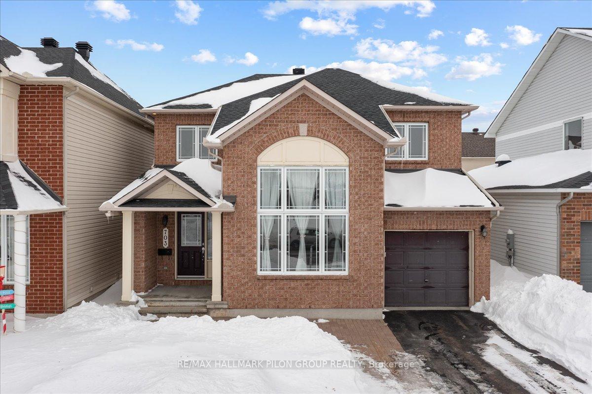 Photo 1 of 703 Vistapark Drive, Ottawa, Avalon East — HOMEH