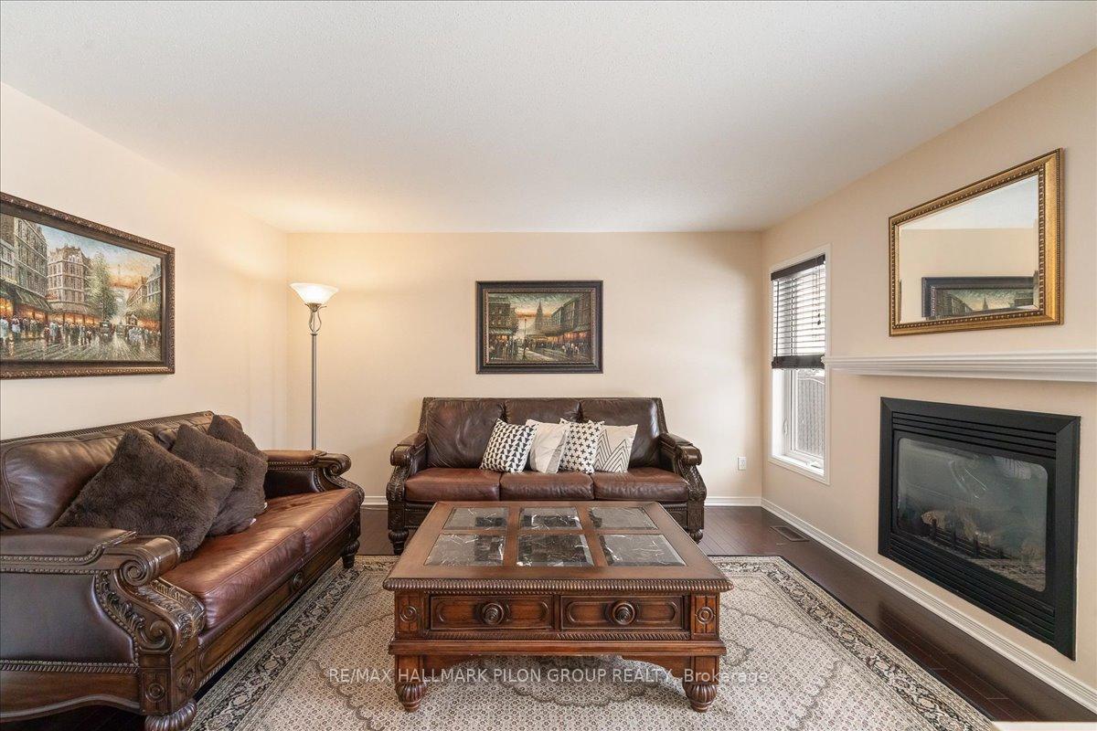 Photo 8 of 703 Vistapark Drive, Ottawa, Avalon East — HOMEH