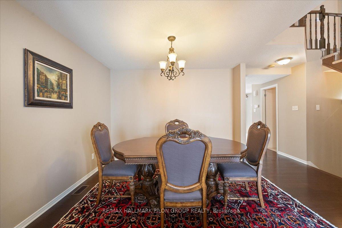 Photo 12 of 703 Vistapark Drive, Ottawa, Avalon East — HOMEH