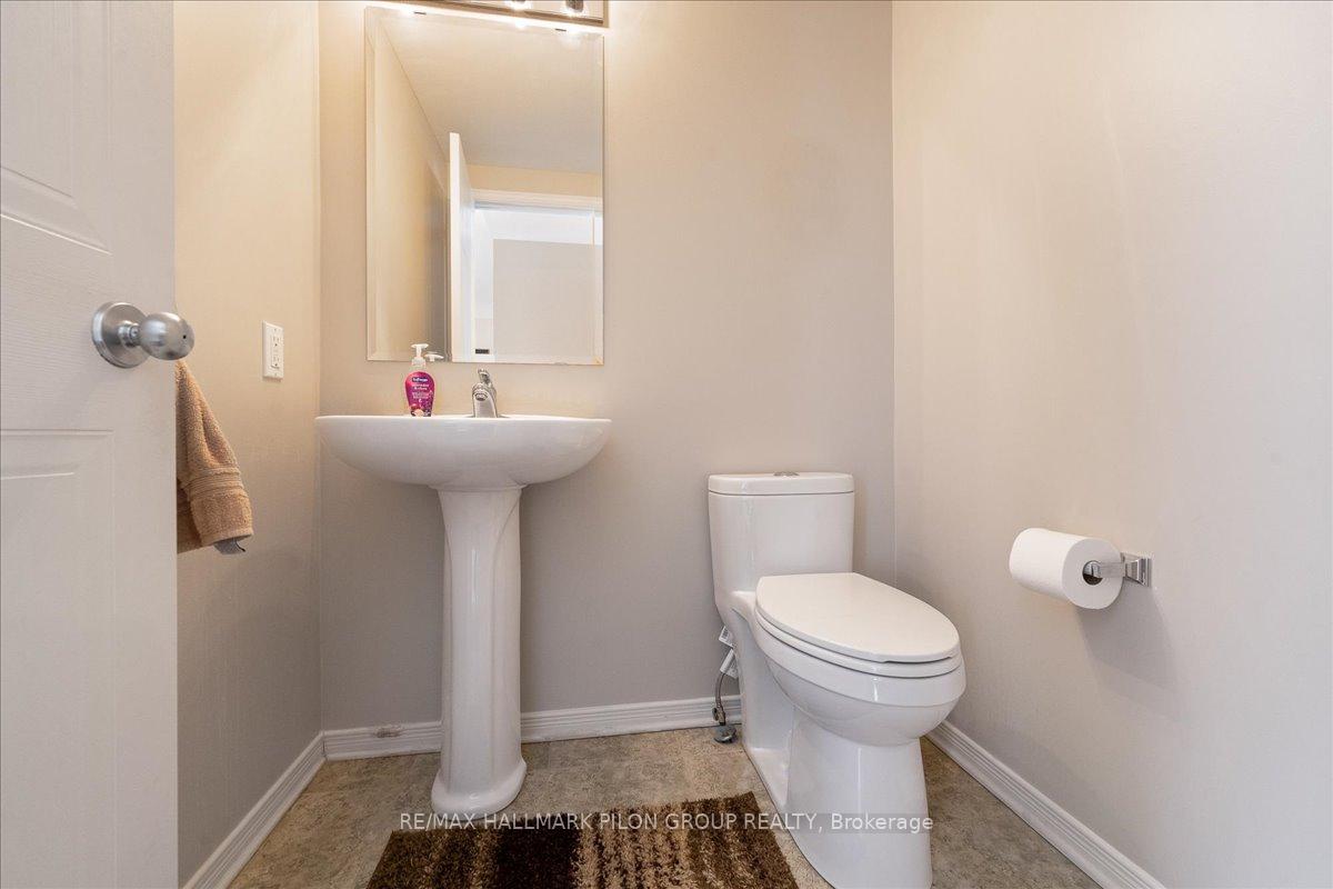Photo 16 of 703 Vistapark Drive, Ottawa, Avalon East — HOMEH