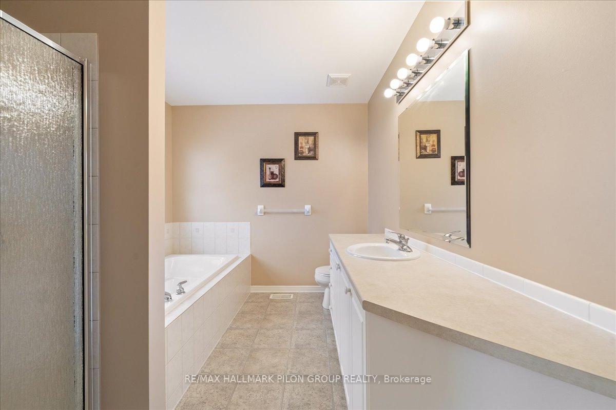 Photo 18 of 703 Vistapark Drive, Ottawa, Avalon East — HOMEH