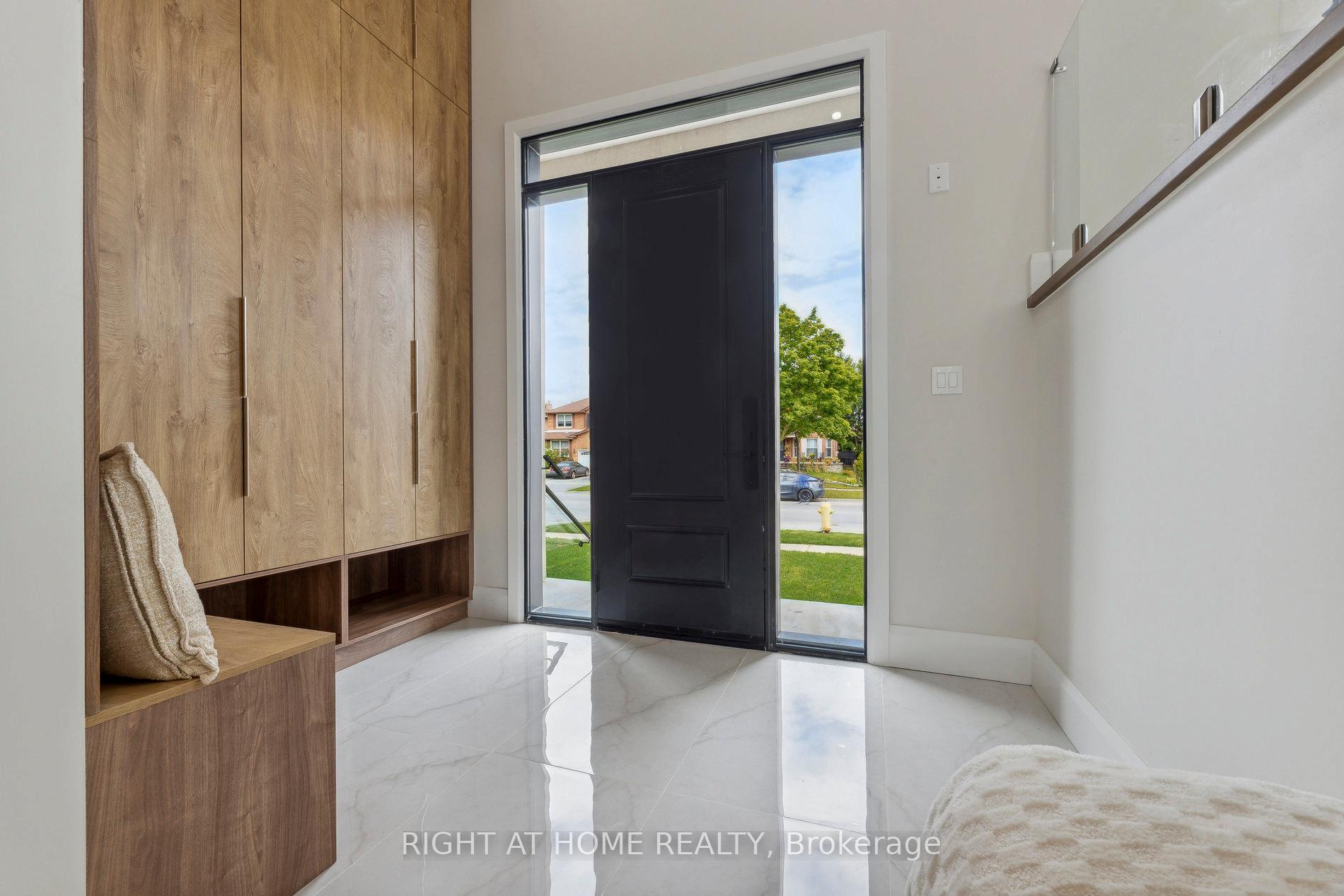 Photo 5 of 1946 Rosebank Road, Pickering, Amberlea — HOMEH