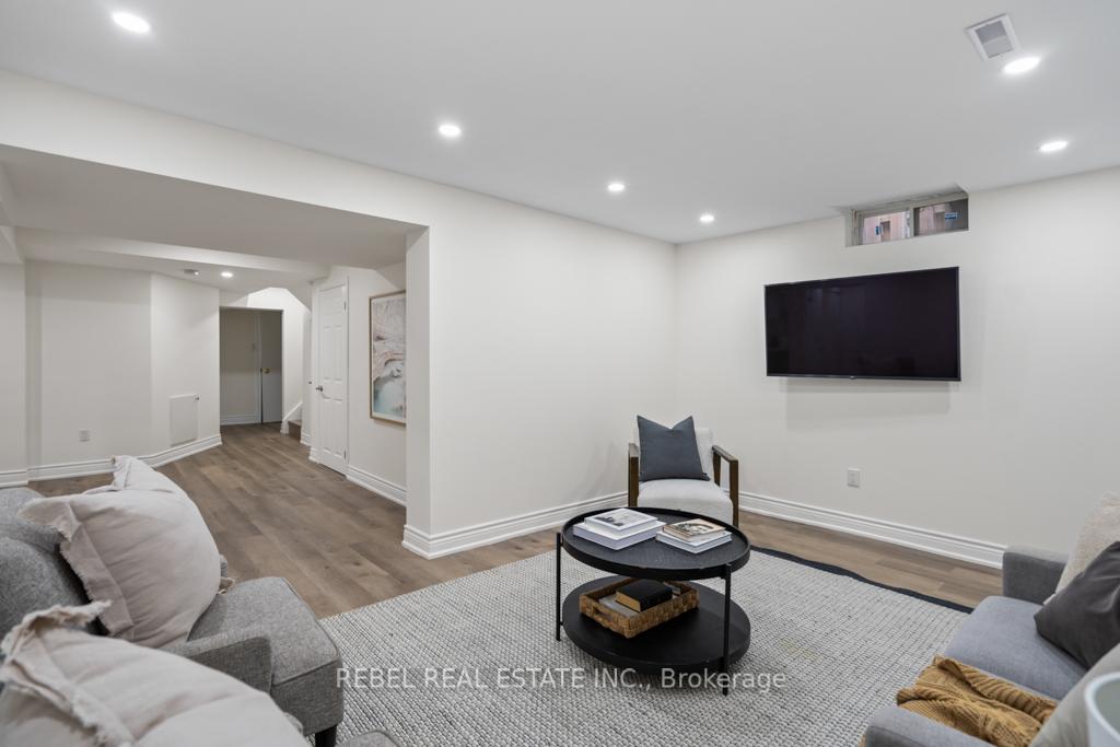 Photo 31 of 981 Ormond Drive, Oshawa, Samac — HOMEH