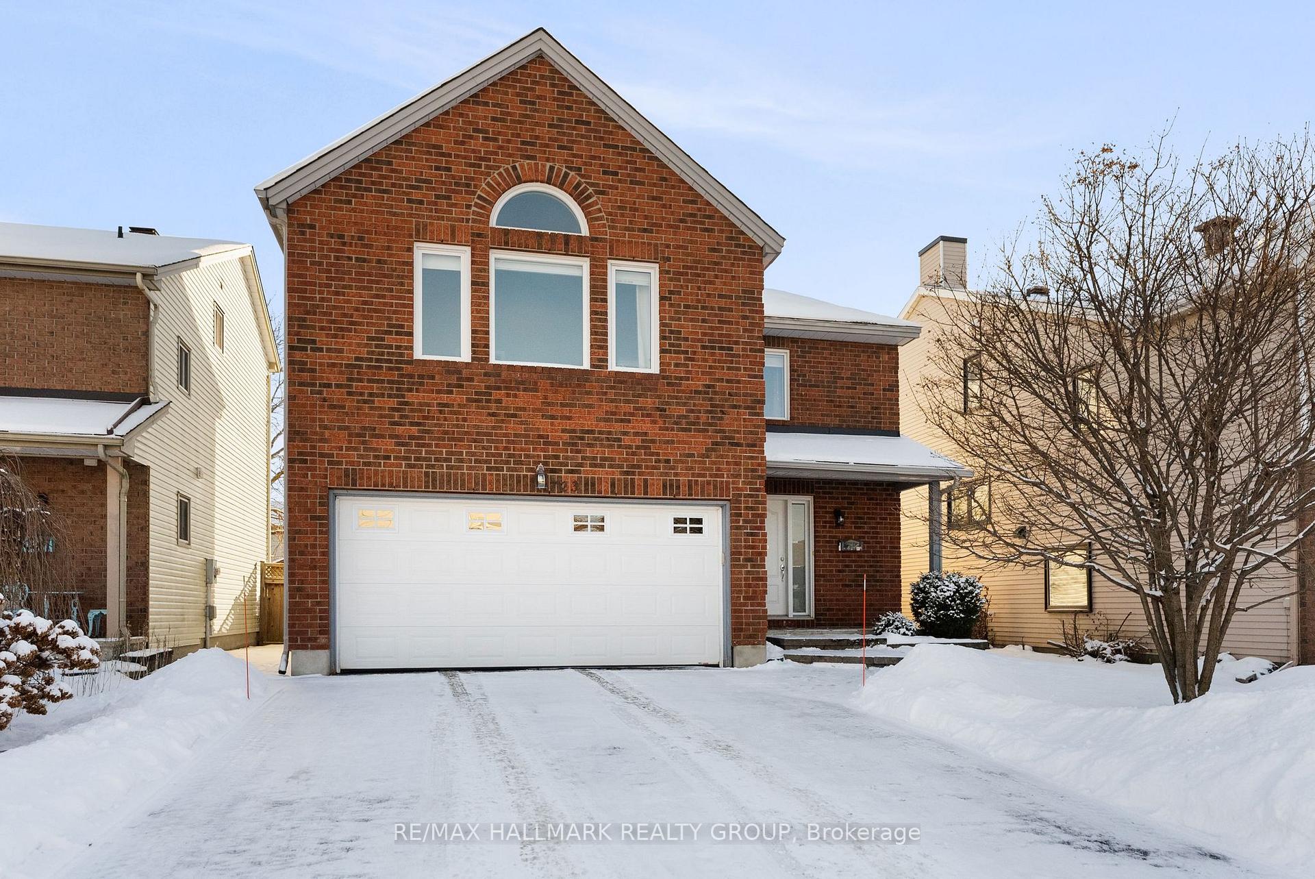 Photo 1 of 723 Brome Crescent, Ottawa, Fallingbrook/Ridgemount — HOMEH