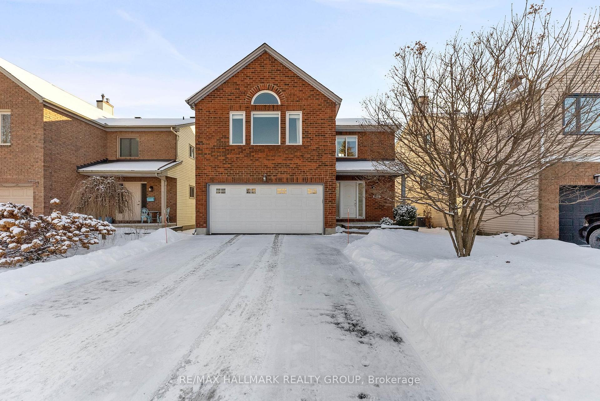 Photo 2 of 723 Brome Crescent, Ottawa, Fallingbrook/Ridgemount — HOMEH