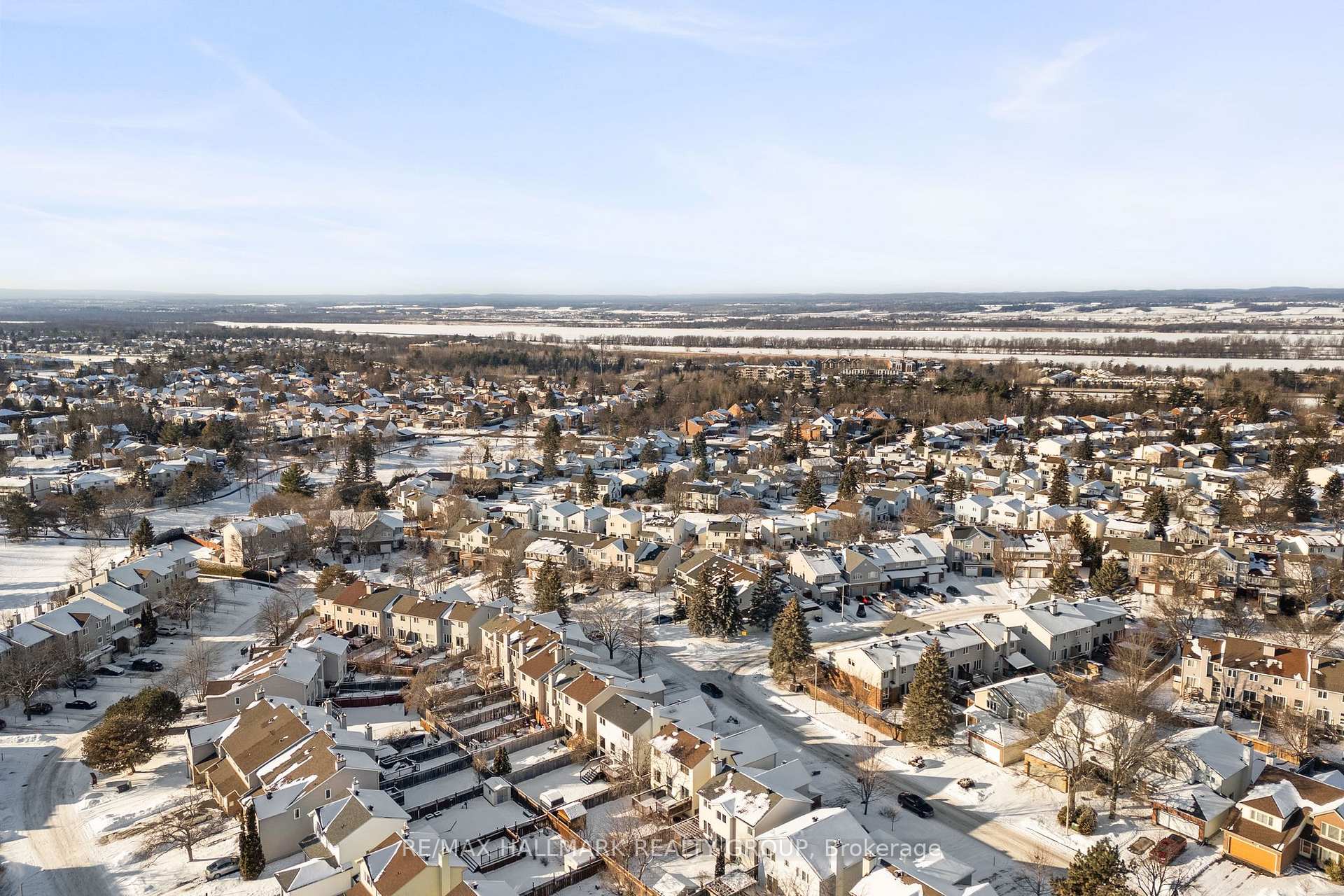 Photo 42 of 723 Brome Crescent, Ottawa, Fallingbrook/Ridgemount — HOMEH