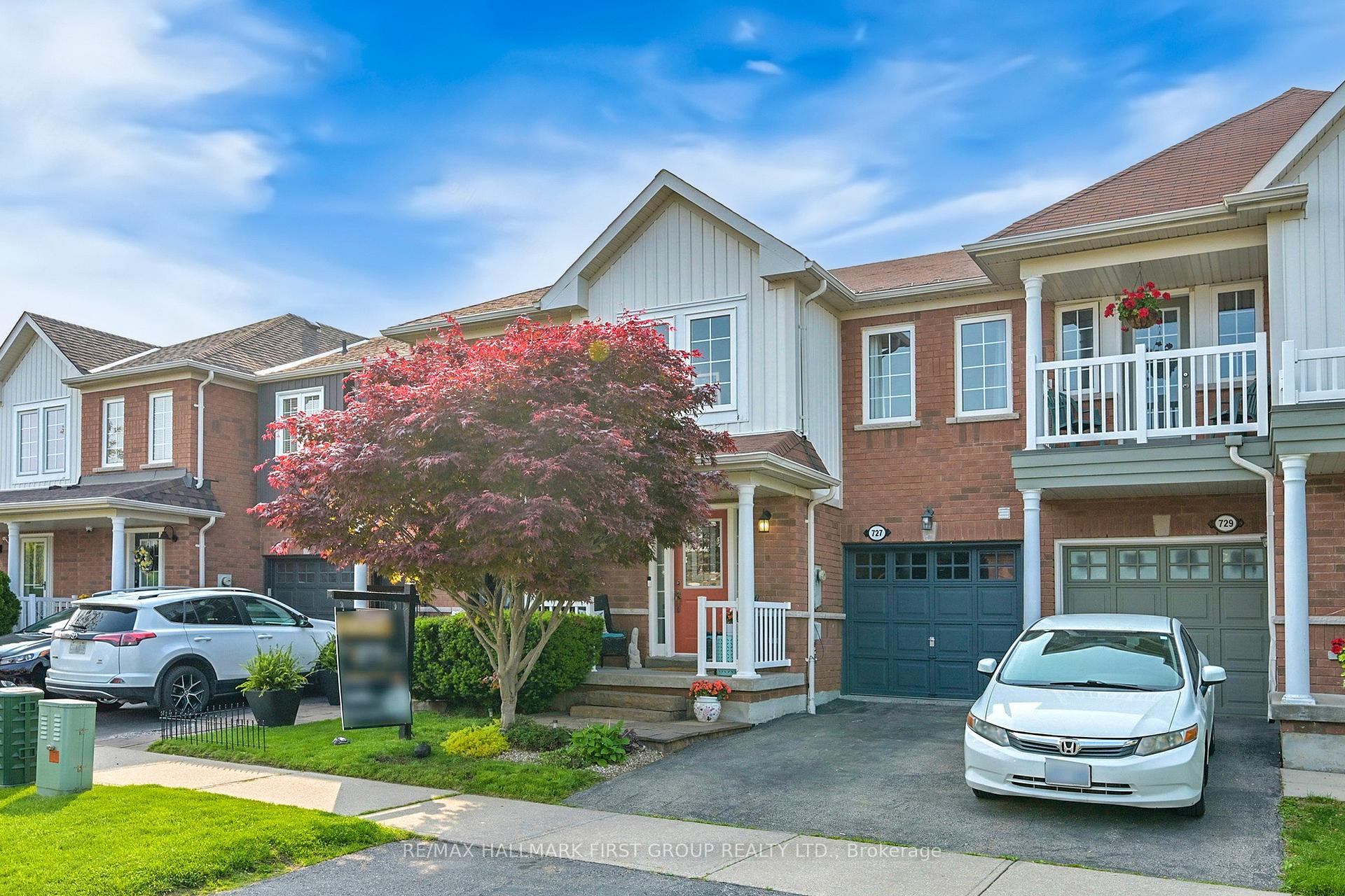 Photo 2 of 727 Sunbird Trail, Pickering, Amberlea — HOMEH