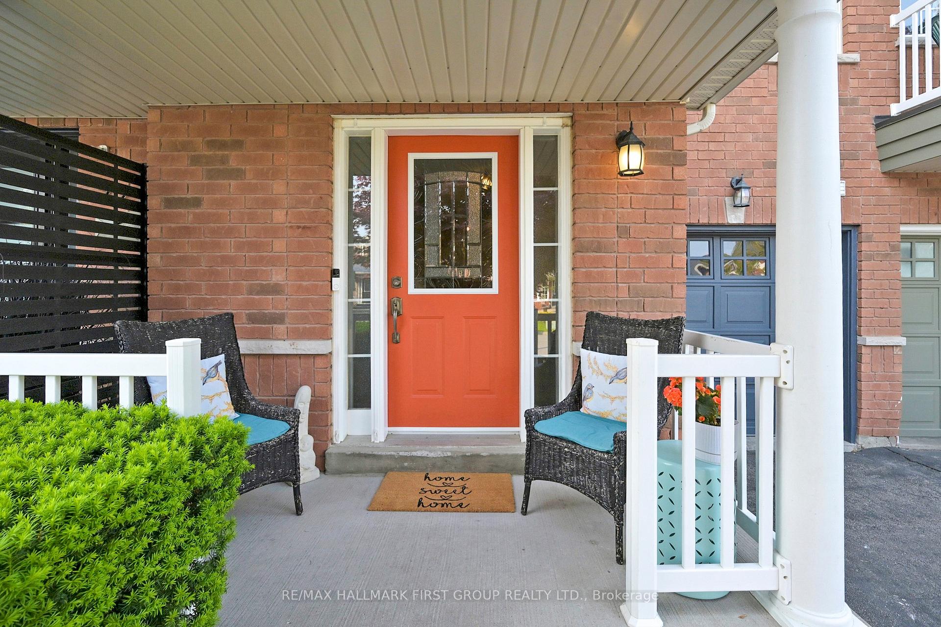 Photo 3 of 727 Sunbird Trail, Pickering, Amberlea — HOMEH