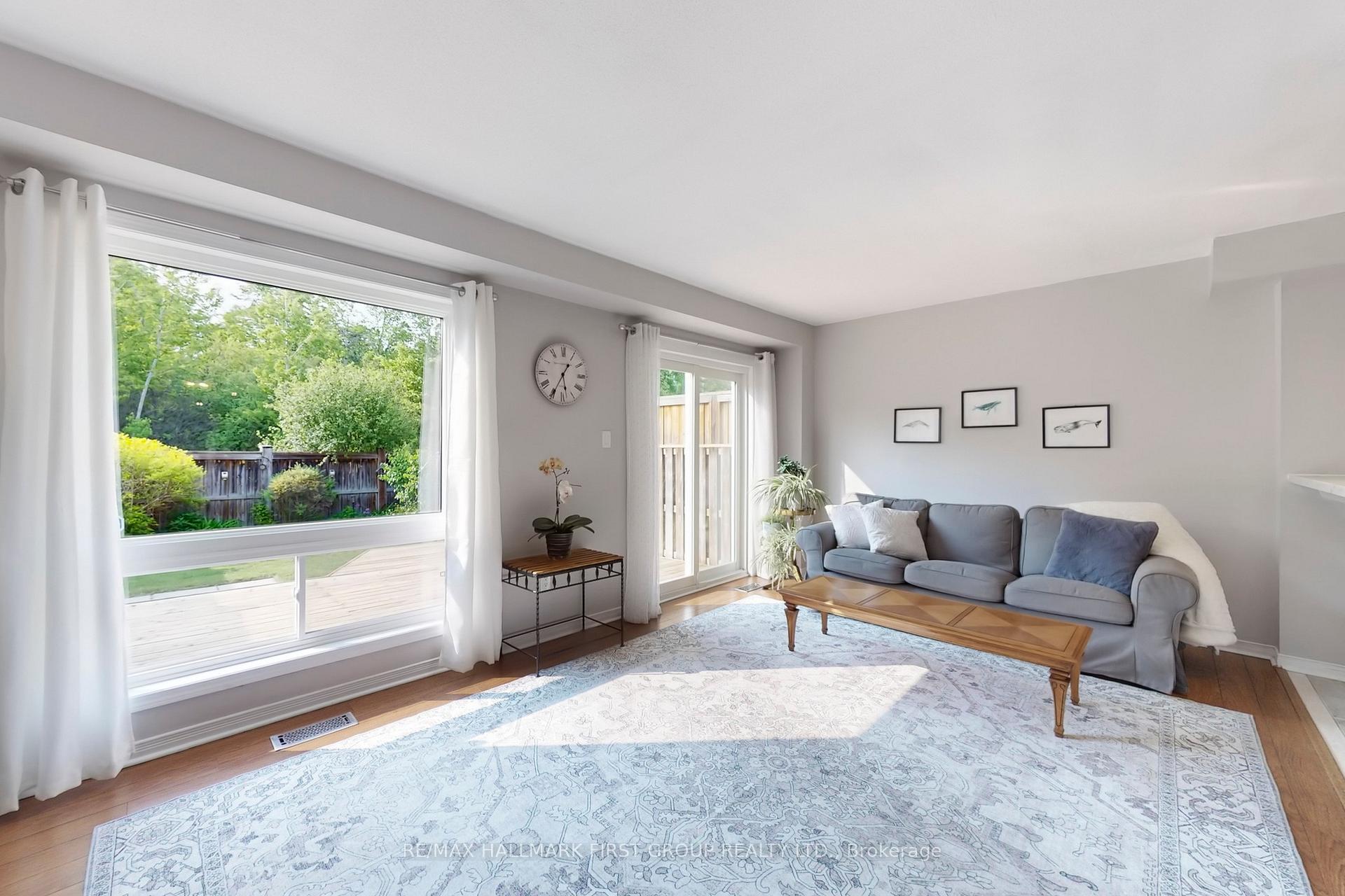 Photo 7 of 727 Sunbird Trail, Pickering, Amberlea — HOMEH