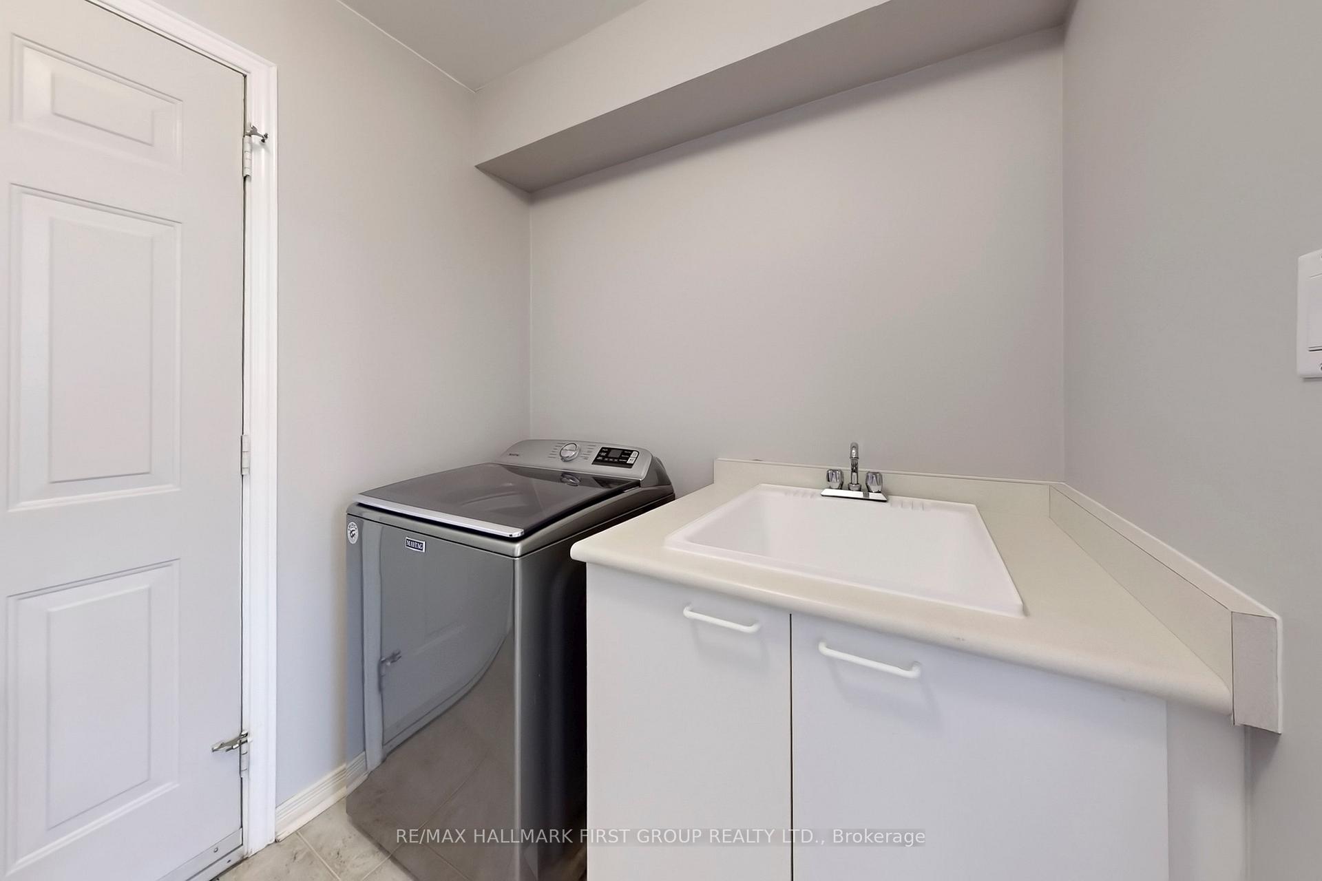 Photo 19 of 727 Sunbird Trail, Pickering, Amberlea — HOMEH