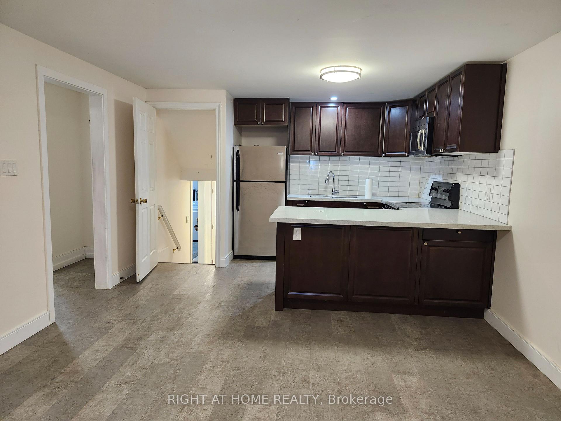 Photo 1 of Unit Bsmt, 31 Thomas Street, Oshawa, Lakeview — HOMEH