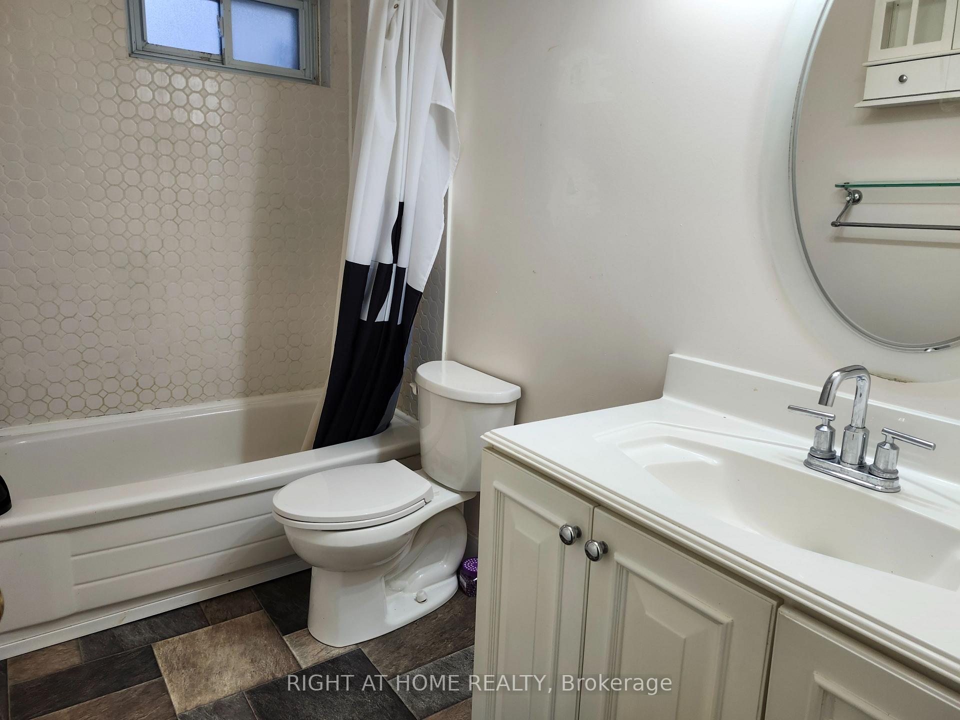 Photo 7 of Unit Bsmt, 31 Thomas Street, Oshawa, Lakeview — HOMEH