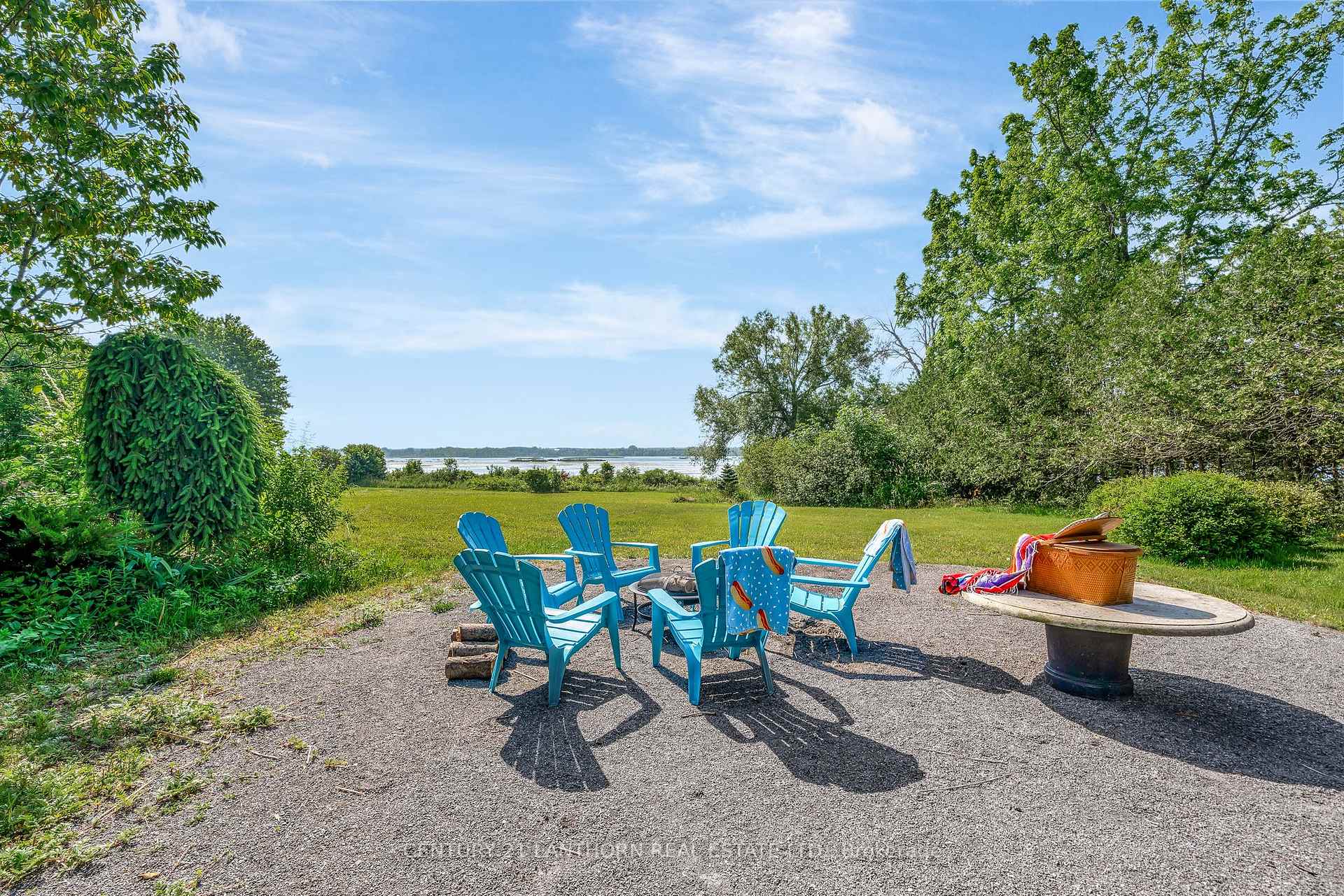 Photo 4 of 1593 Lakeside Drive, Prince Edward County, Ameliasburg Ward — HOMEH