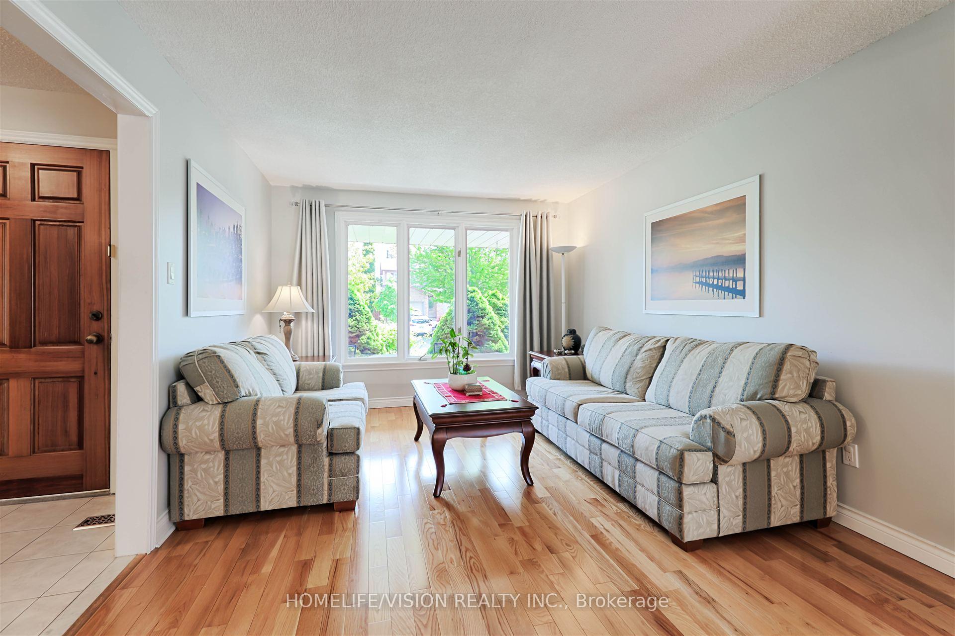 Photo 8 of 1716 Kirkwood Lane, Pickering, Amberlea — HOMEH