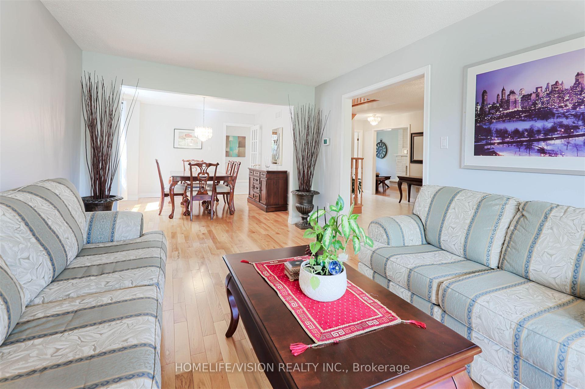 Photo 9 of 1716 Kirkwood Lane, Pickering, Amberlea — HOMEH