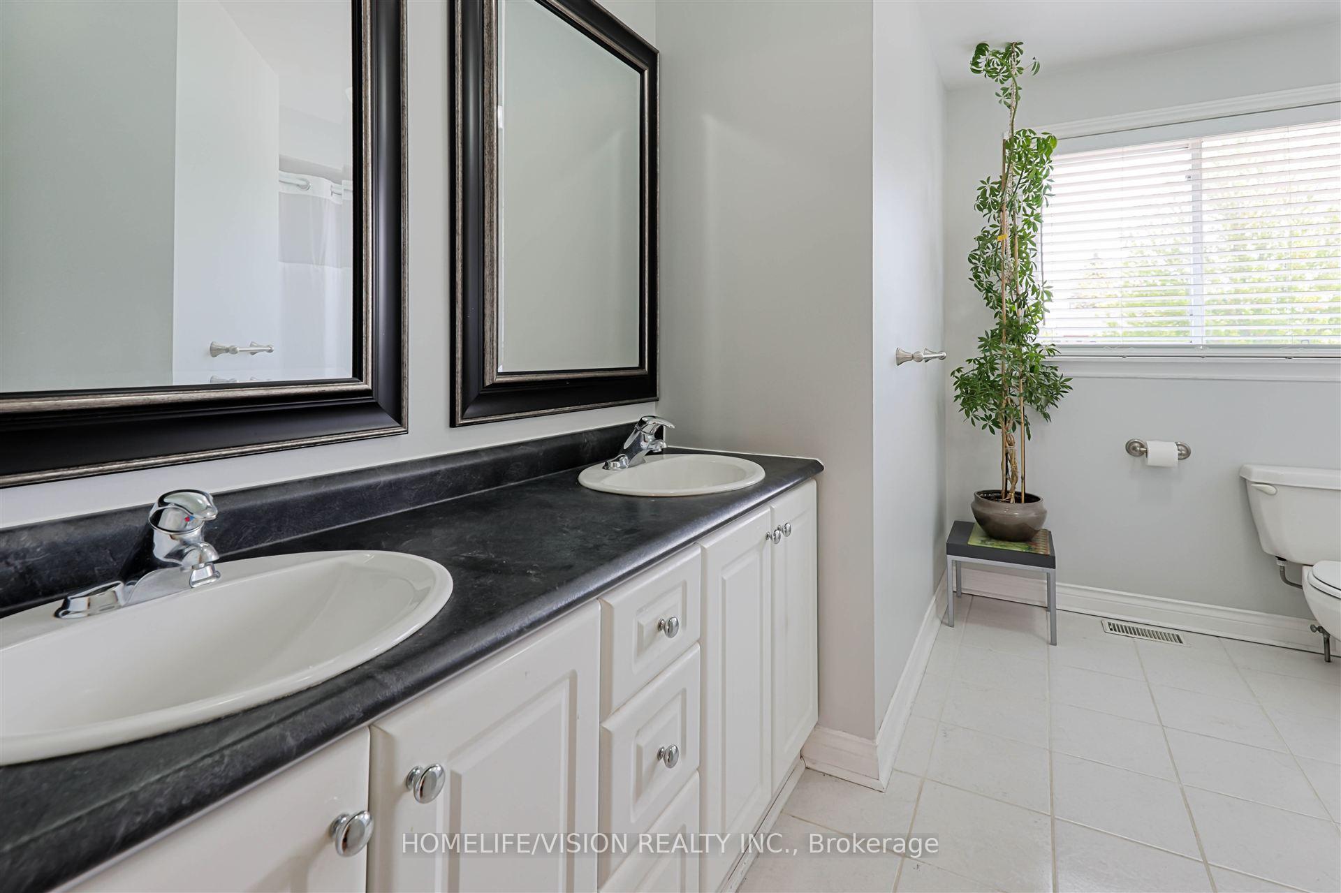 Photo 26 of 1716 Kirkwood Lane, Pickering, Amberlea — HOMEH