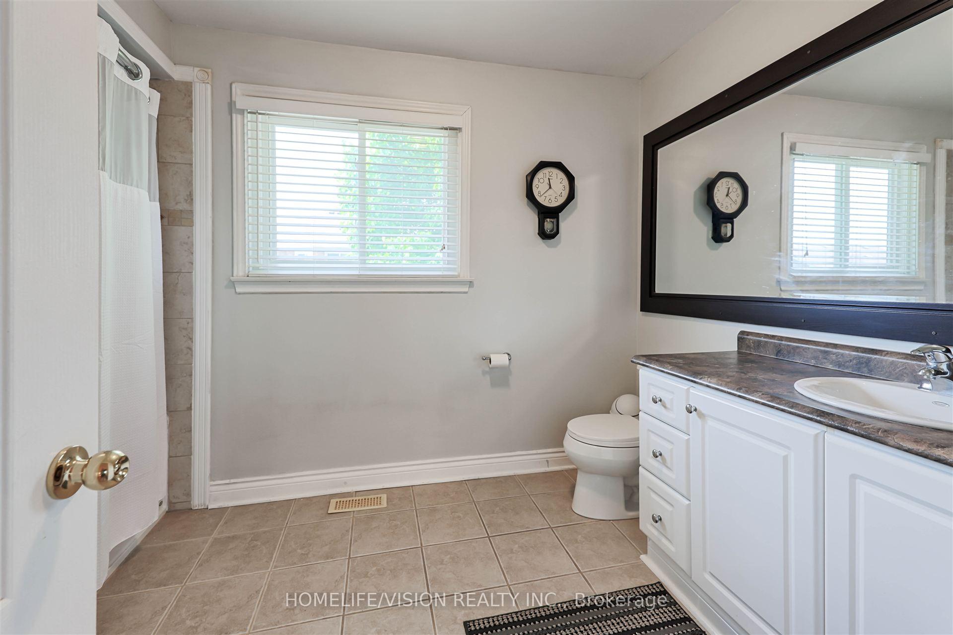 Photo 28 of 1716 Kirkwood Lane, Pickering, Amberlea — HOMEH