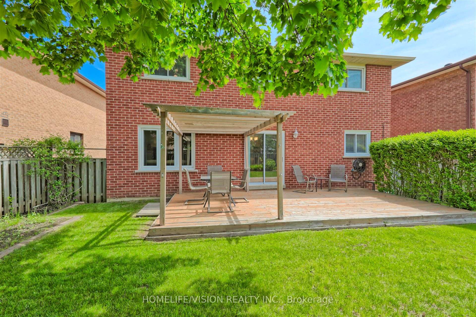 Photo 39 of 1716 Kirkwood Lane, Pickering, Amberlea — HOMEH