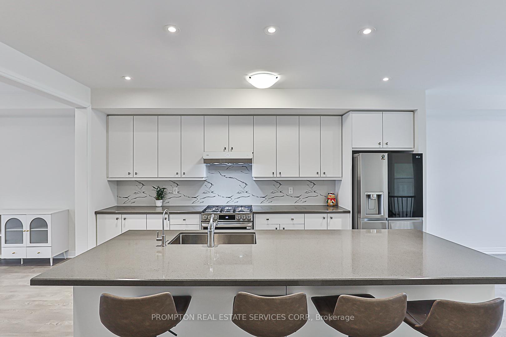 Photo 6 of 2627 Apricot Lane, Pickering, Rural Pickering — HOMEH