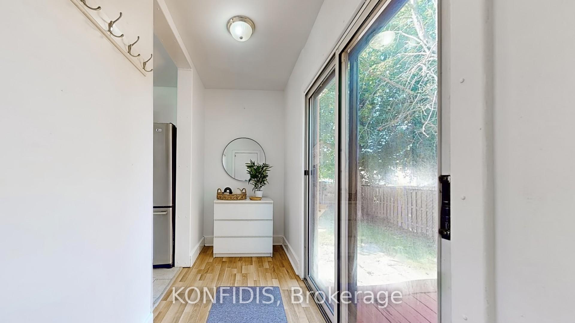 Photo 5 of Unit Unit 2, 127 Summer Street, Oshawa, Central — HOMEH