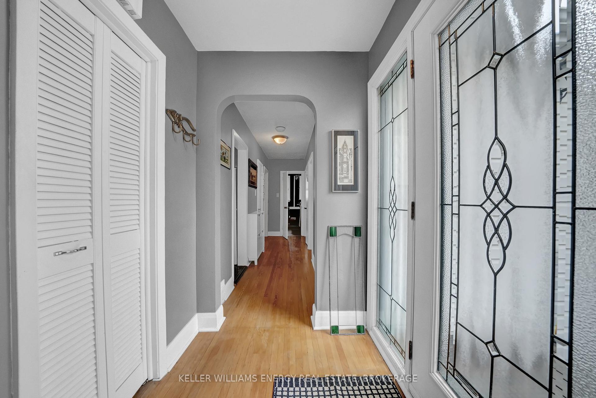 Photo 5 of 86 Rossland Road E, Oshawa, Centennial — HOMEH